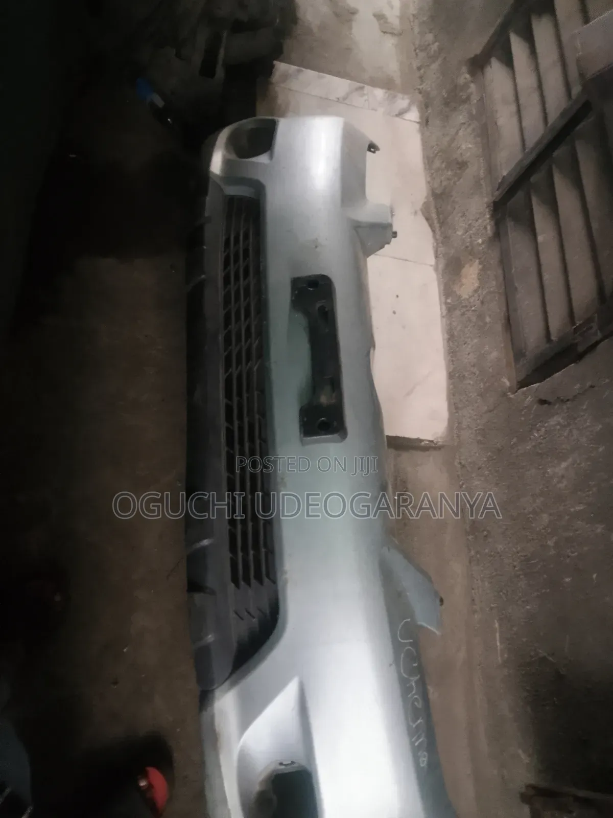 Front Bumper for Toyota Matrix 2005