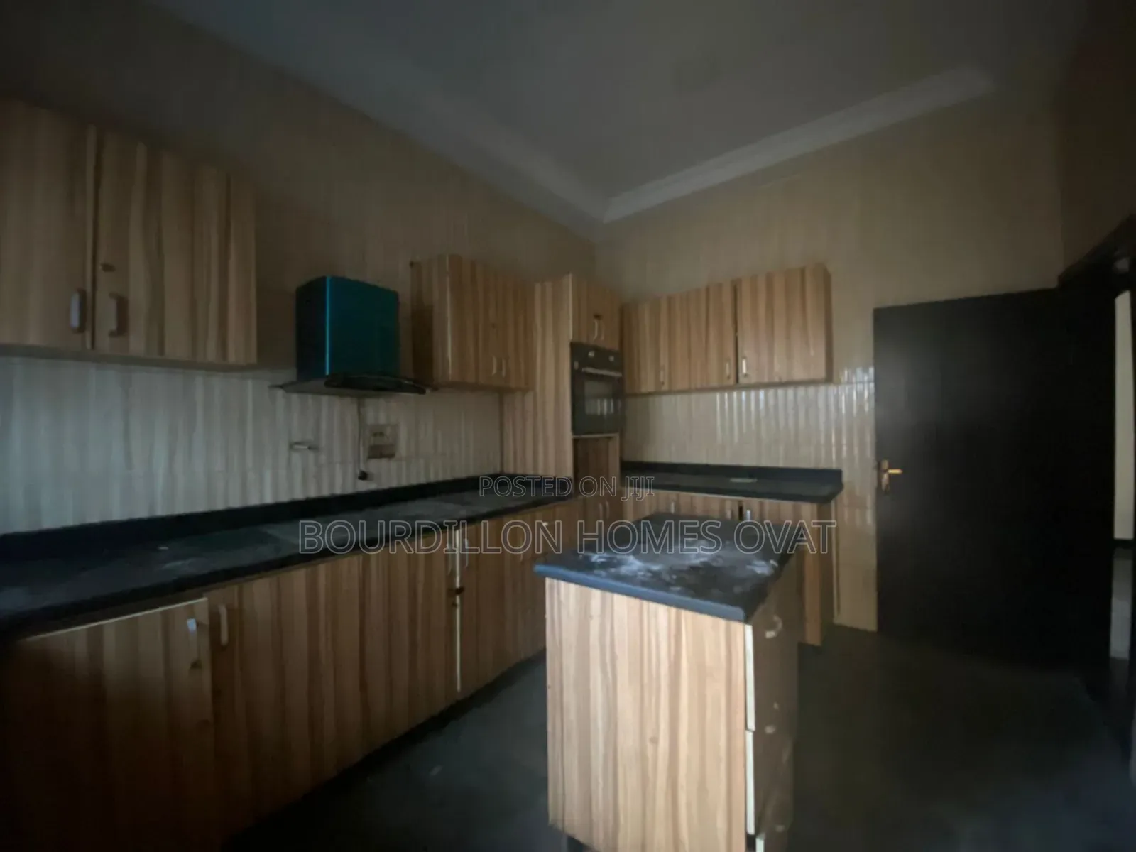 5bdrm Duplex in Chevron Lekki Lagos for rent