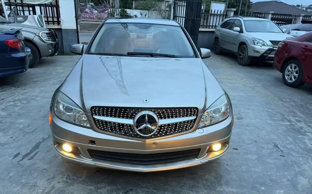 Mercedes-Benz C300 2008 Gold