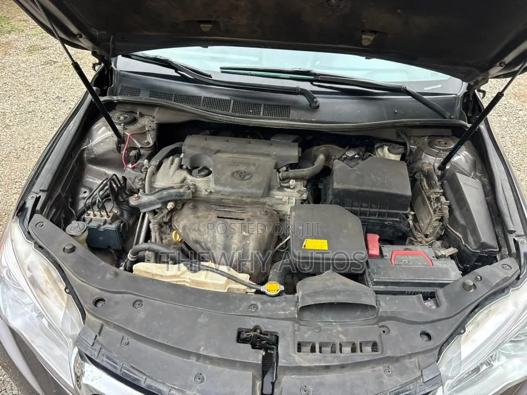 Toyota Camry LE 4dr Sedan (2.5L 4cyl 6A) 2017 Gray