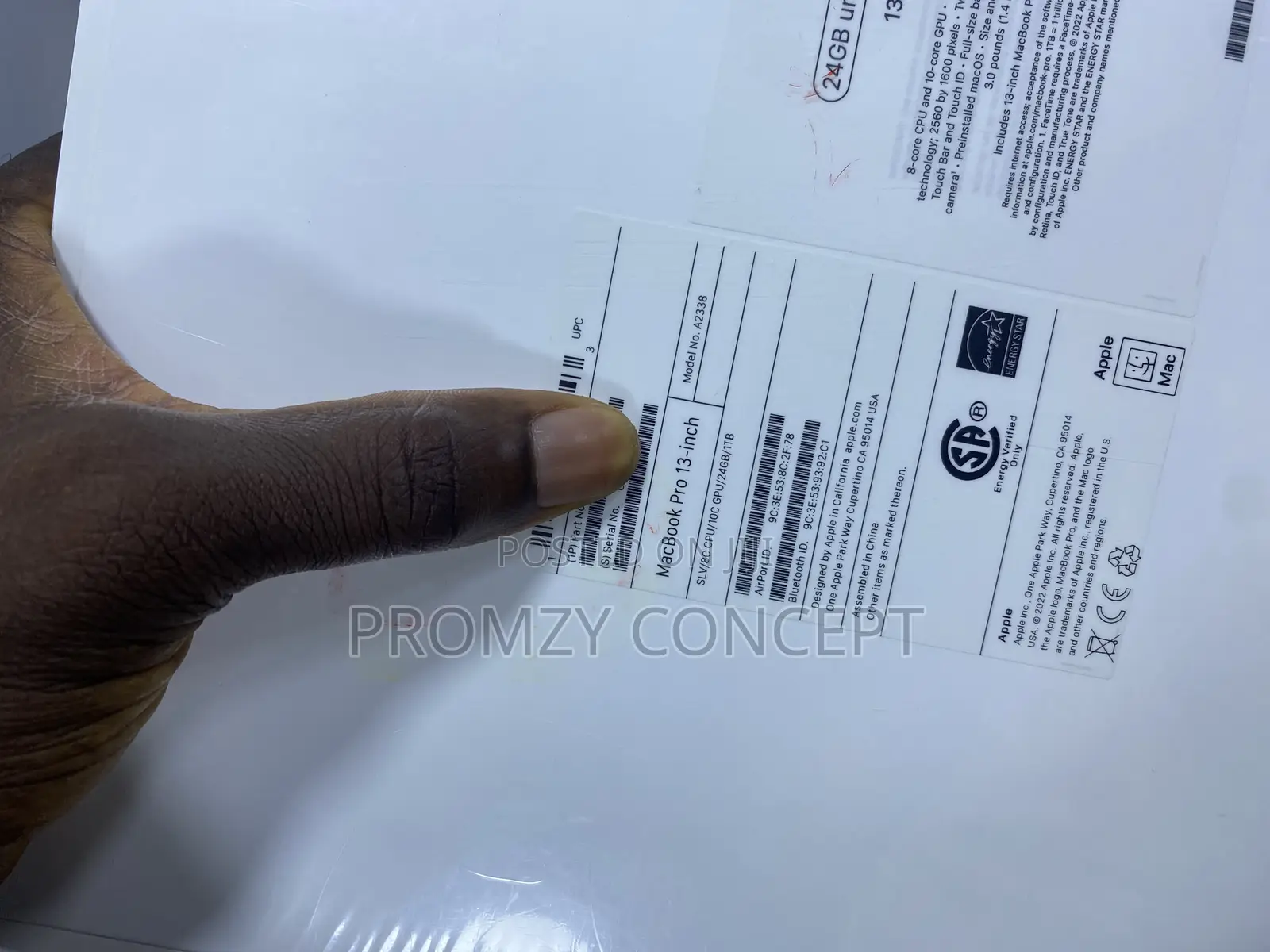 New Laptop Apple MacBook Pro 2022 M2 24GB Apple M2 SSD 1T