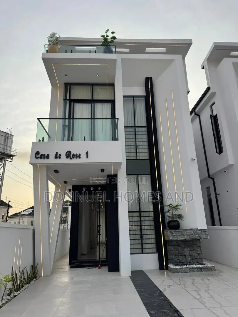 5bdrm Duplex in Ikota, Ajah for sale