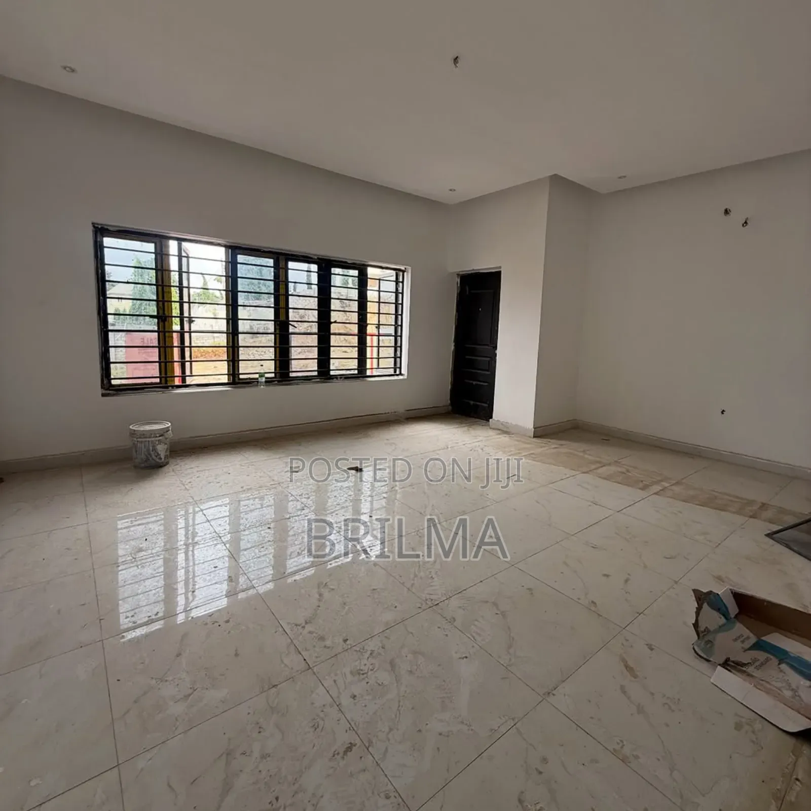 5bdrm Duplex in Wuye for sale