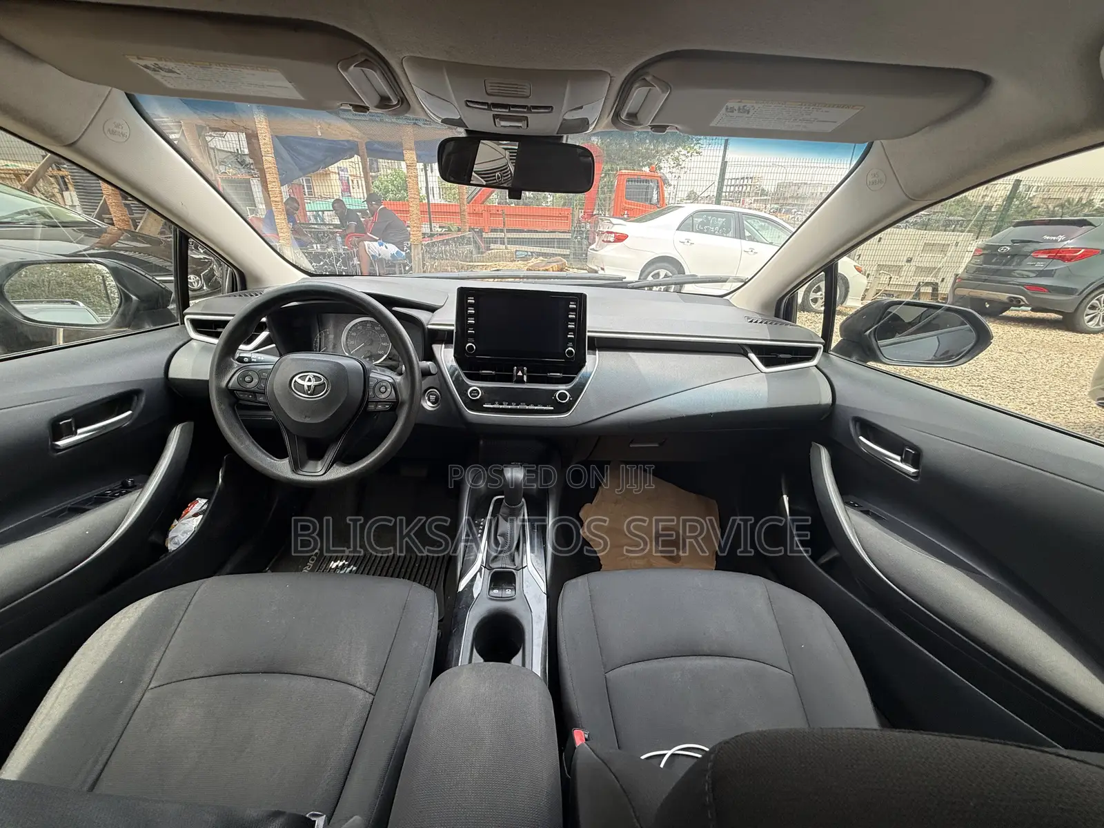 Toyota Corolla LE 2020 Blue