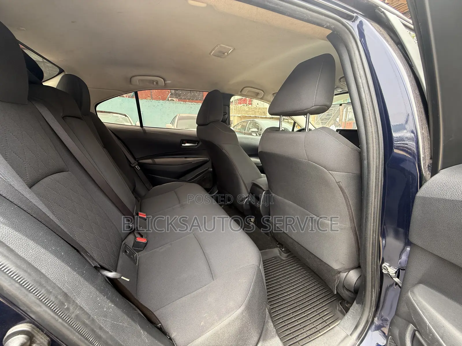 Toyota Corolla LE 2020 Blue