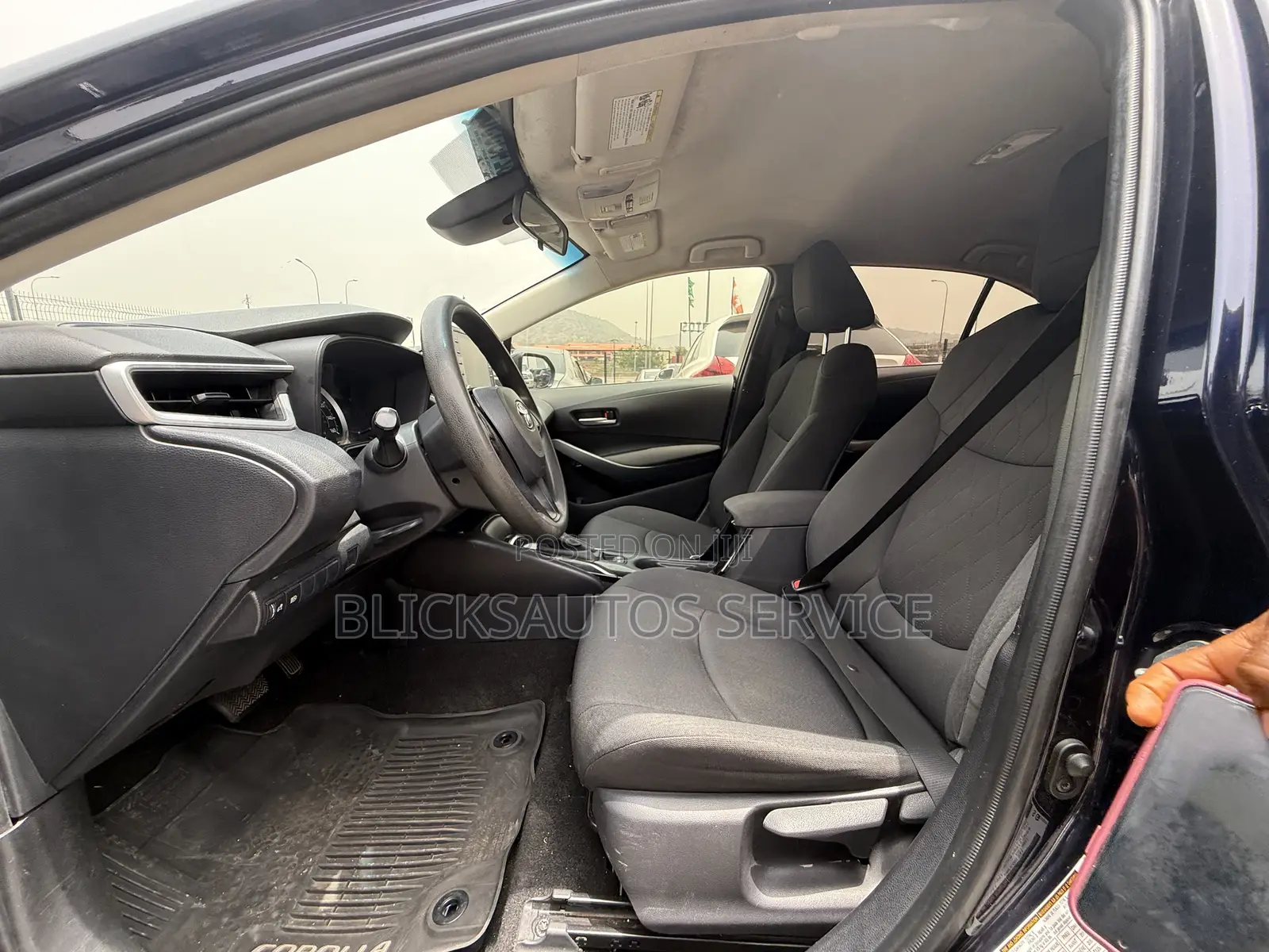 Toyota Corolla LE 2020 Blue