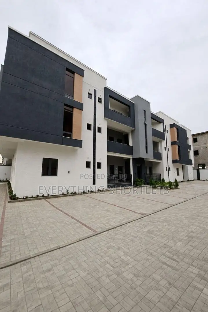 3bdrm Apartment in Life Camp for sale