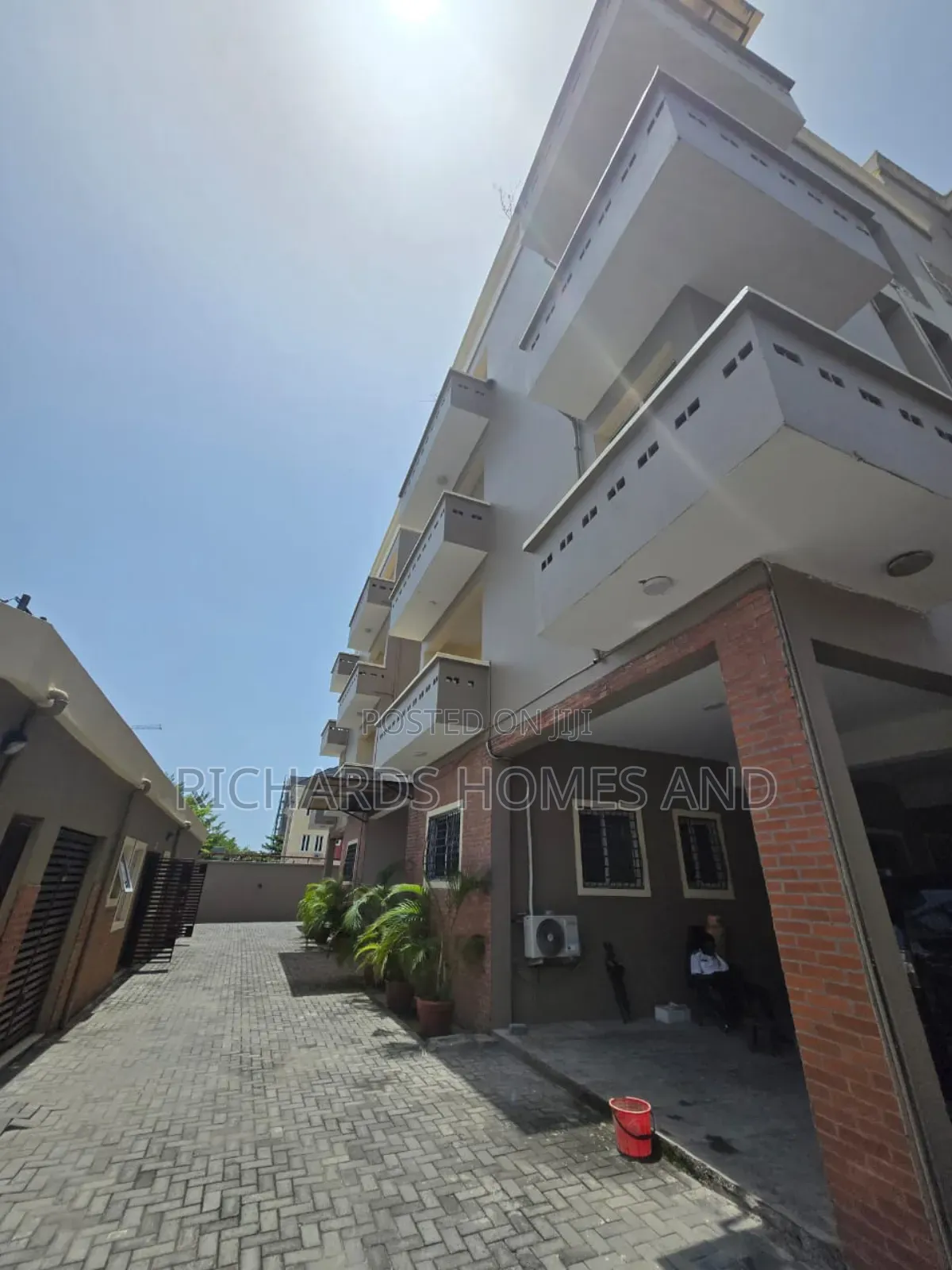1bdrm Apartment in Dideolu Estate, Victoria Island Extension for rent