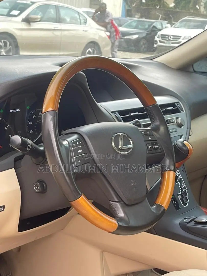 Lexus RX 350 FWD 2012