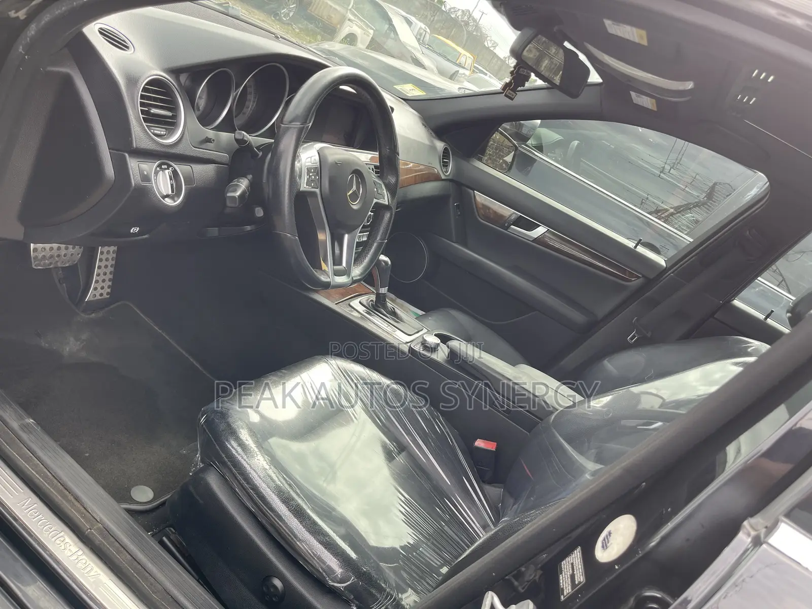 Mercedes-Benz C300 Luxury 4Matic Sedan AWD (3.0L 6cyl 7A) 2012 Black