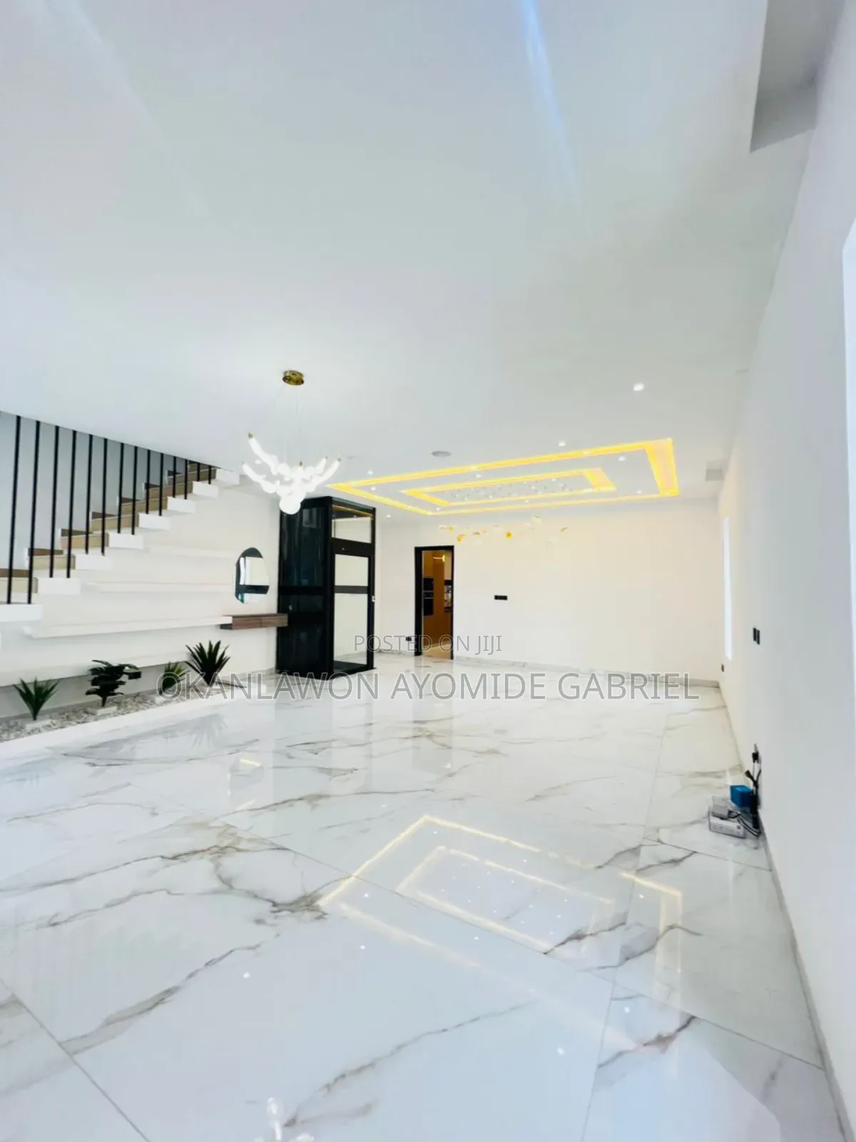 5bdrm Duplex in Ikate for sale