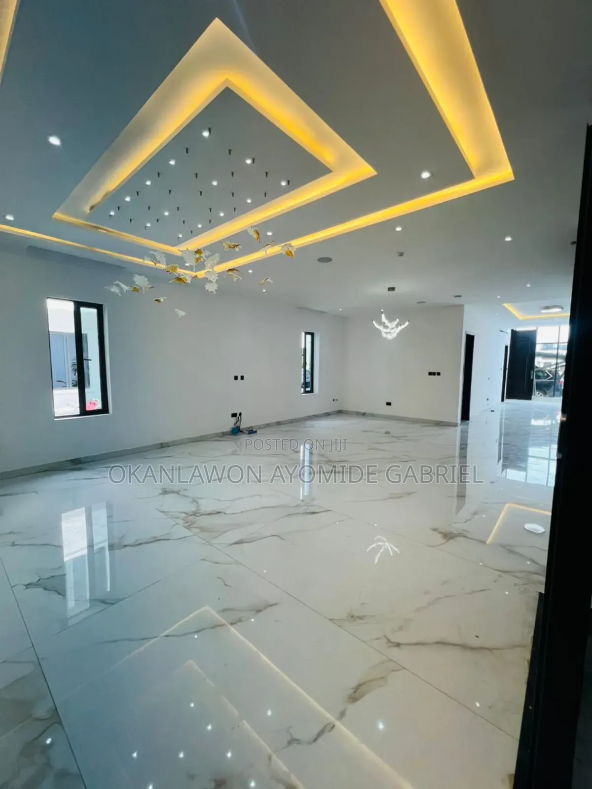 5bdrm Duplex in Ikate for sale