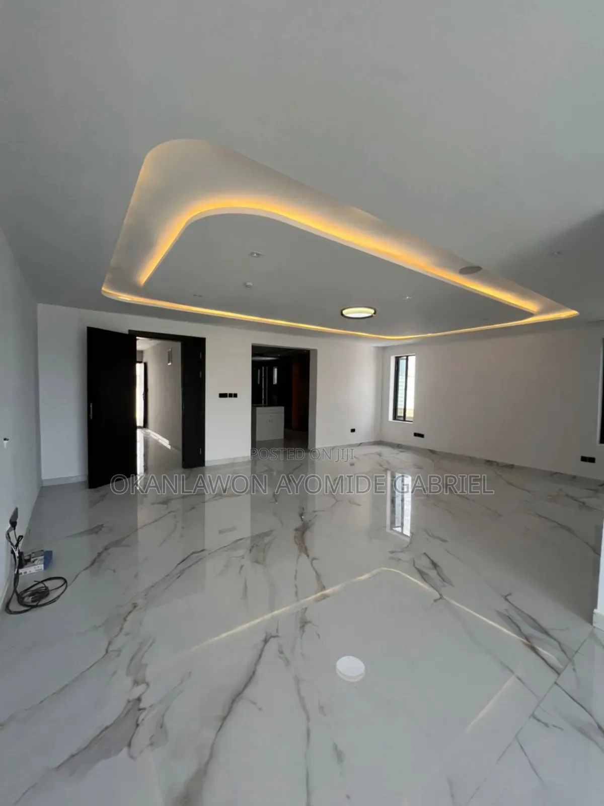 5bdrm Duplex in Ikate for sale