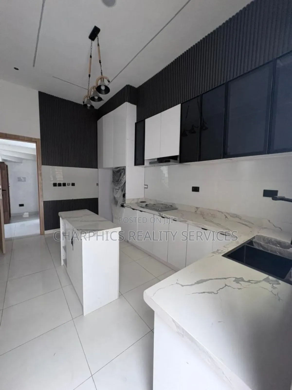 4bdrm Duplex in Off Lekki-Epe Expressway for sale
