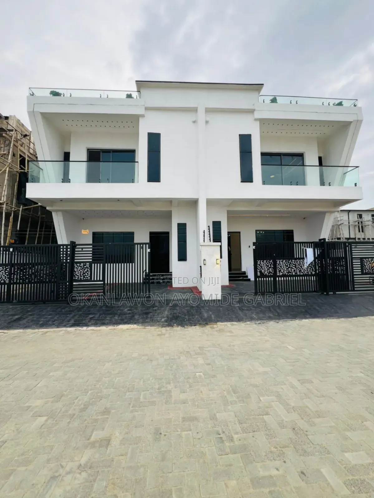 4bdrm Duplex in Off Lekki-Epe Expressway for sale