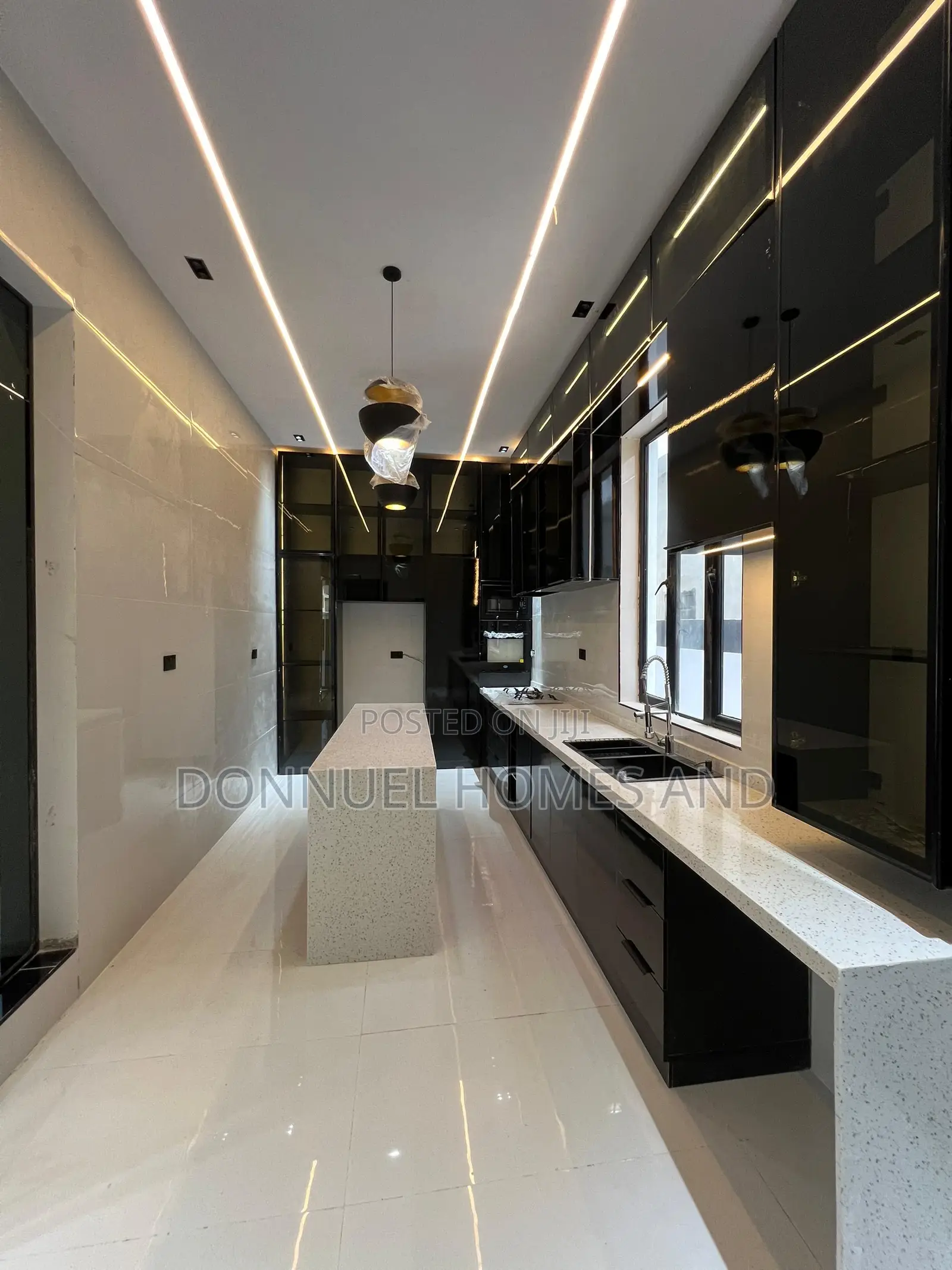 5bdrm Duplex in Ajah for sale
