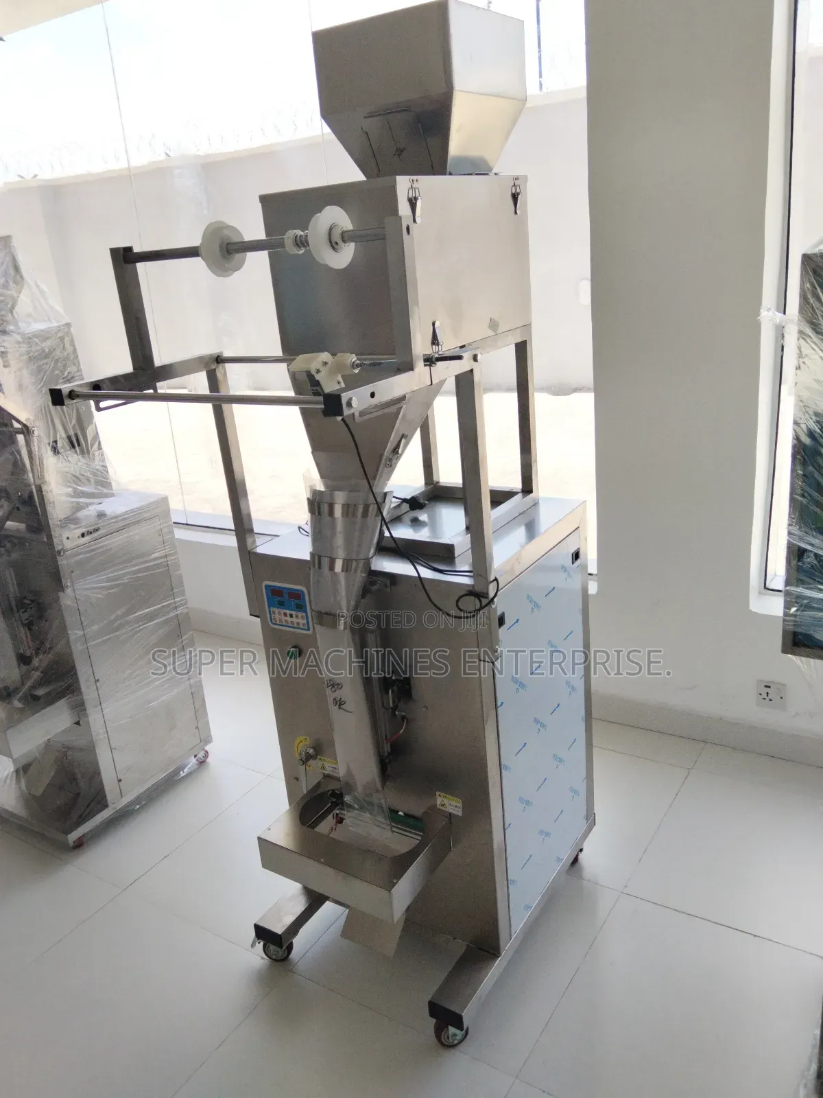 Granule Powder Weighing Filling Packaging Machine FZL 1000
