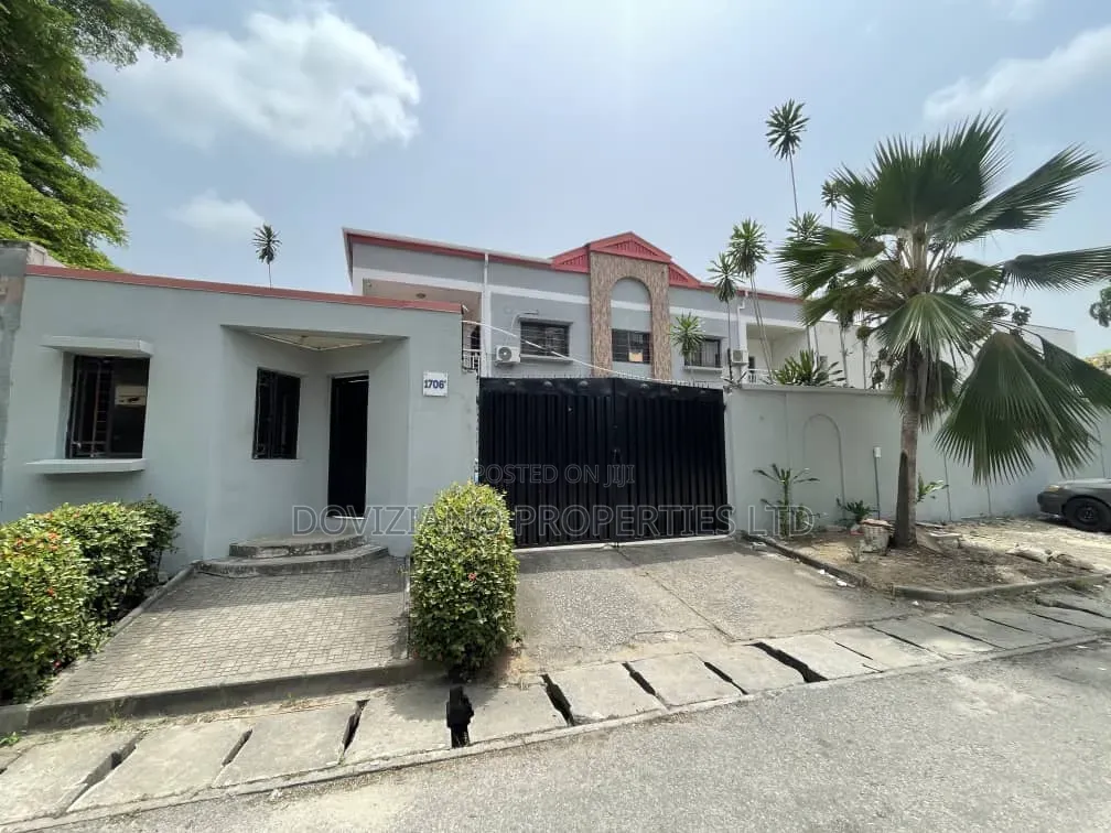Furnished 3bdrm Apartment in Ademola Adetokunbo for rent