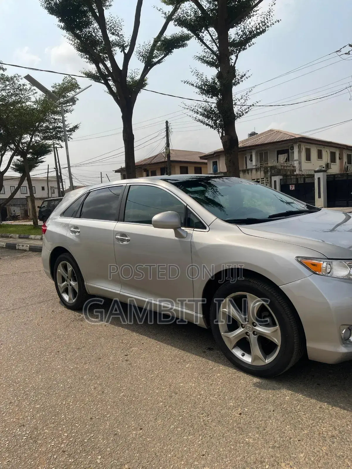 Toyota Venza LE 2012 Silver