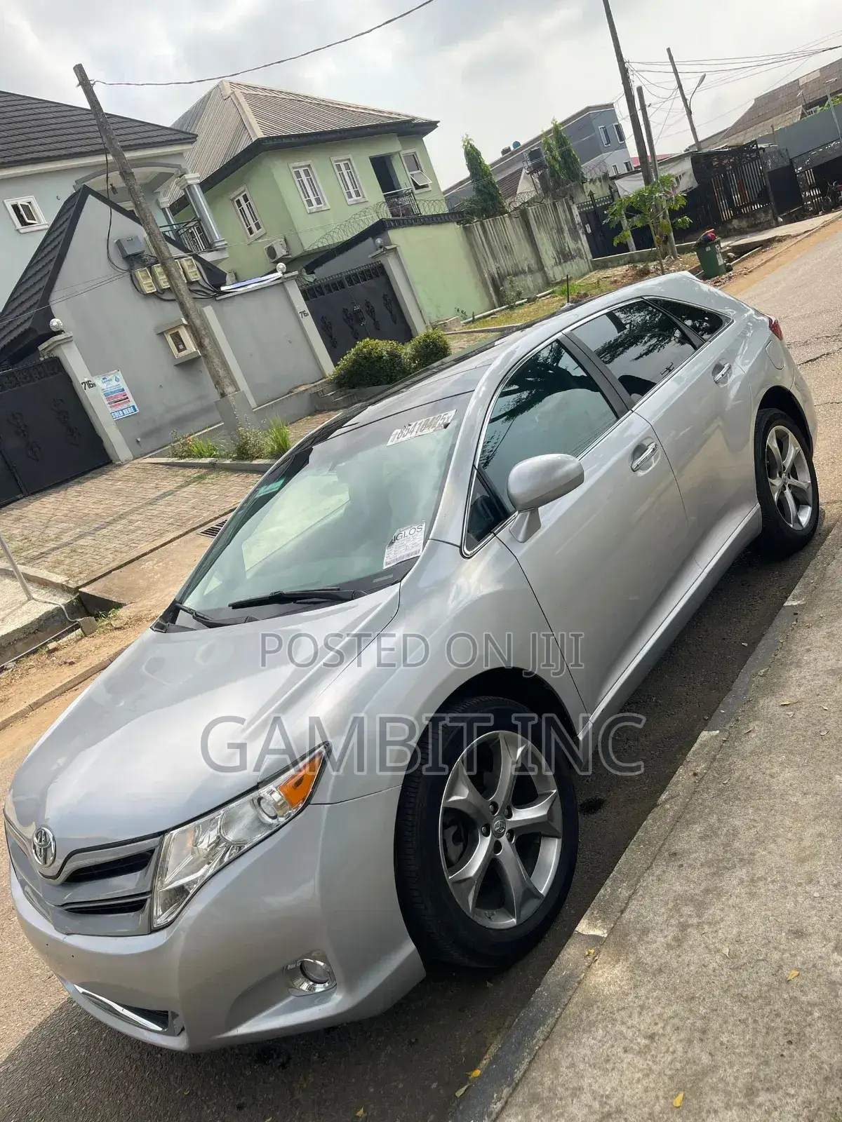 Toyota Venza LE 2012 Silver