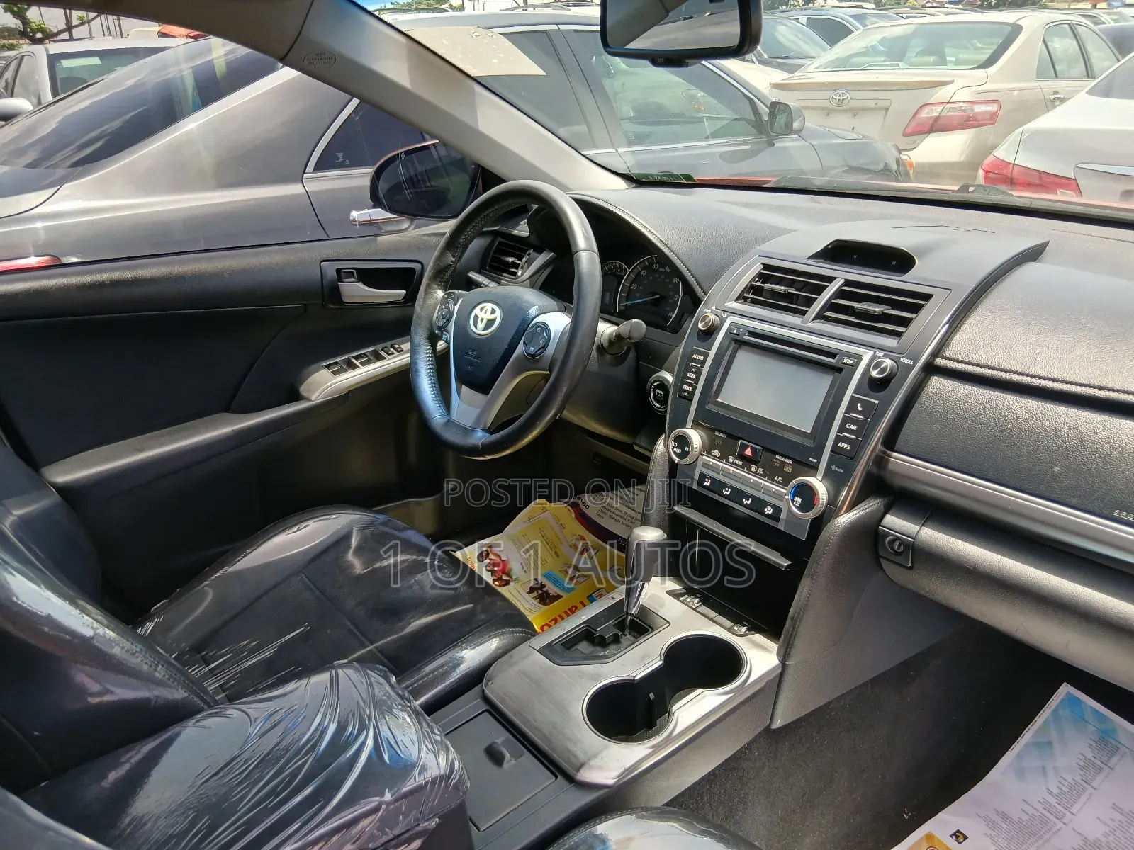 Toyota Camry SE 4dr Sedan (2.5L 4cyl 6A) 2012 Red