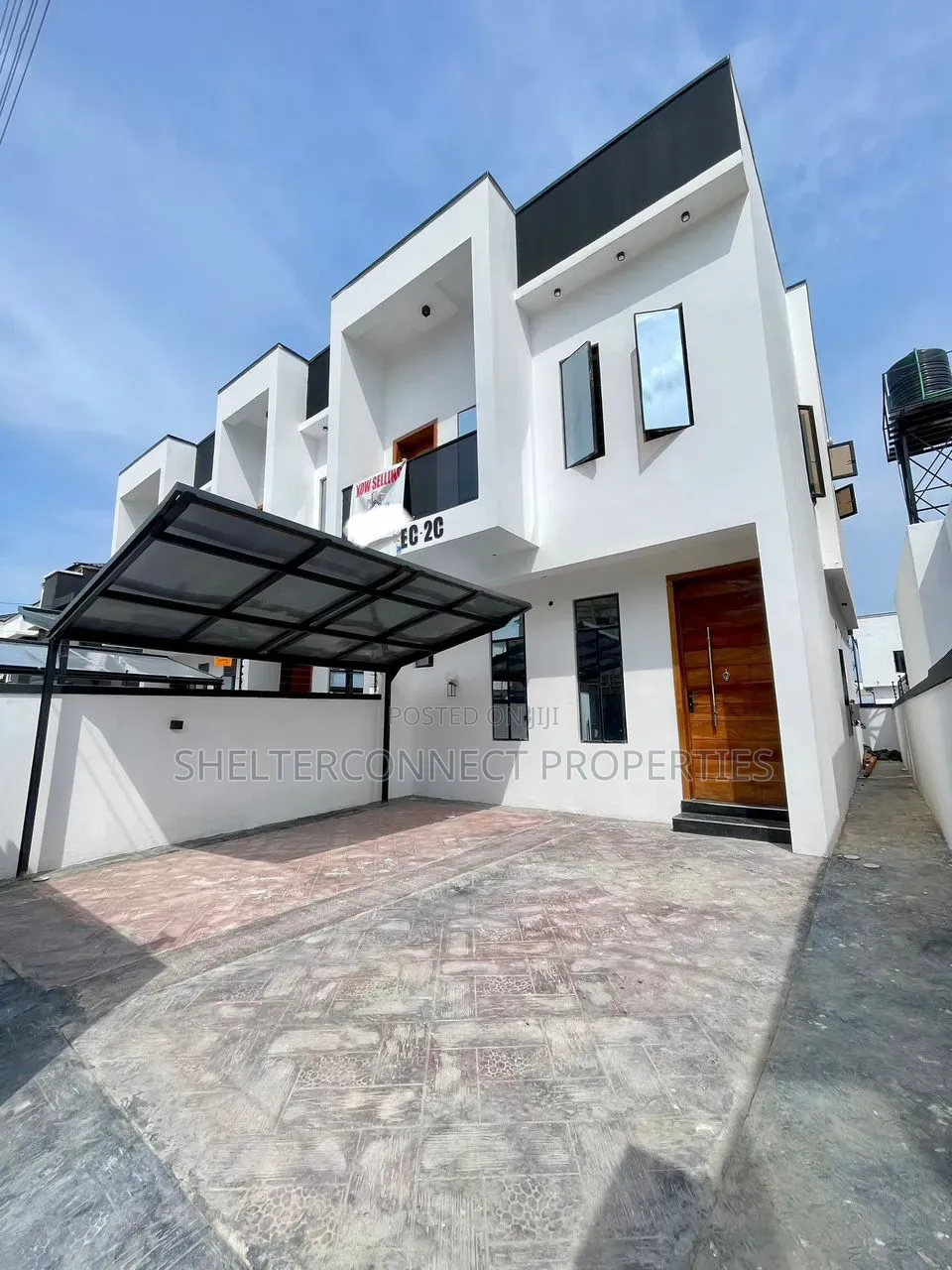 5bdrm Duplex in Ikate for sale