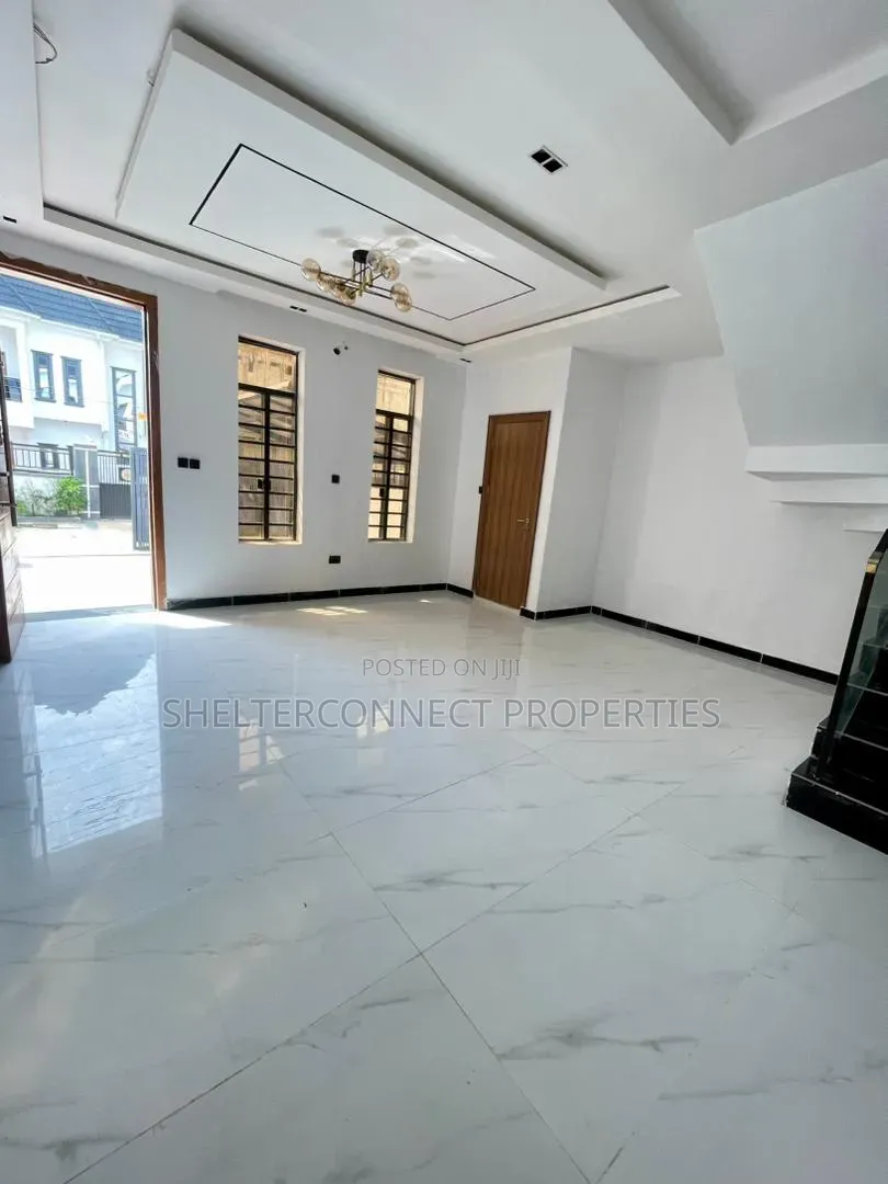 5bdrm Duplex in Ikate for sale