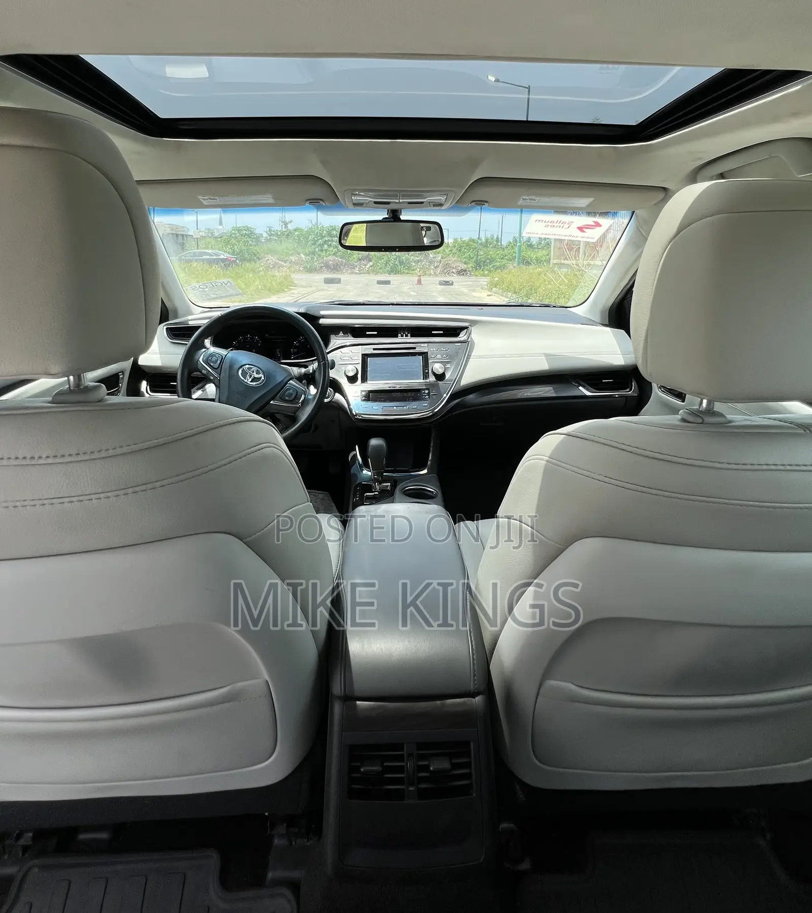 Toyota Avalon XLE Premium FWD Sedan (3.6L 6cyl 6A) 2016 Silver