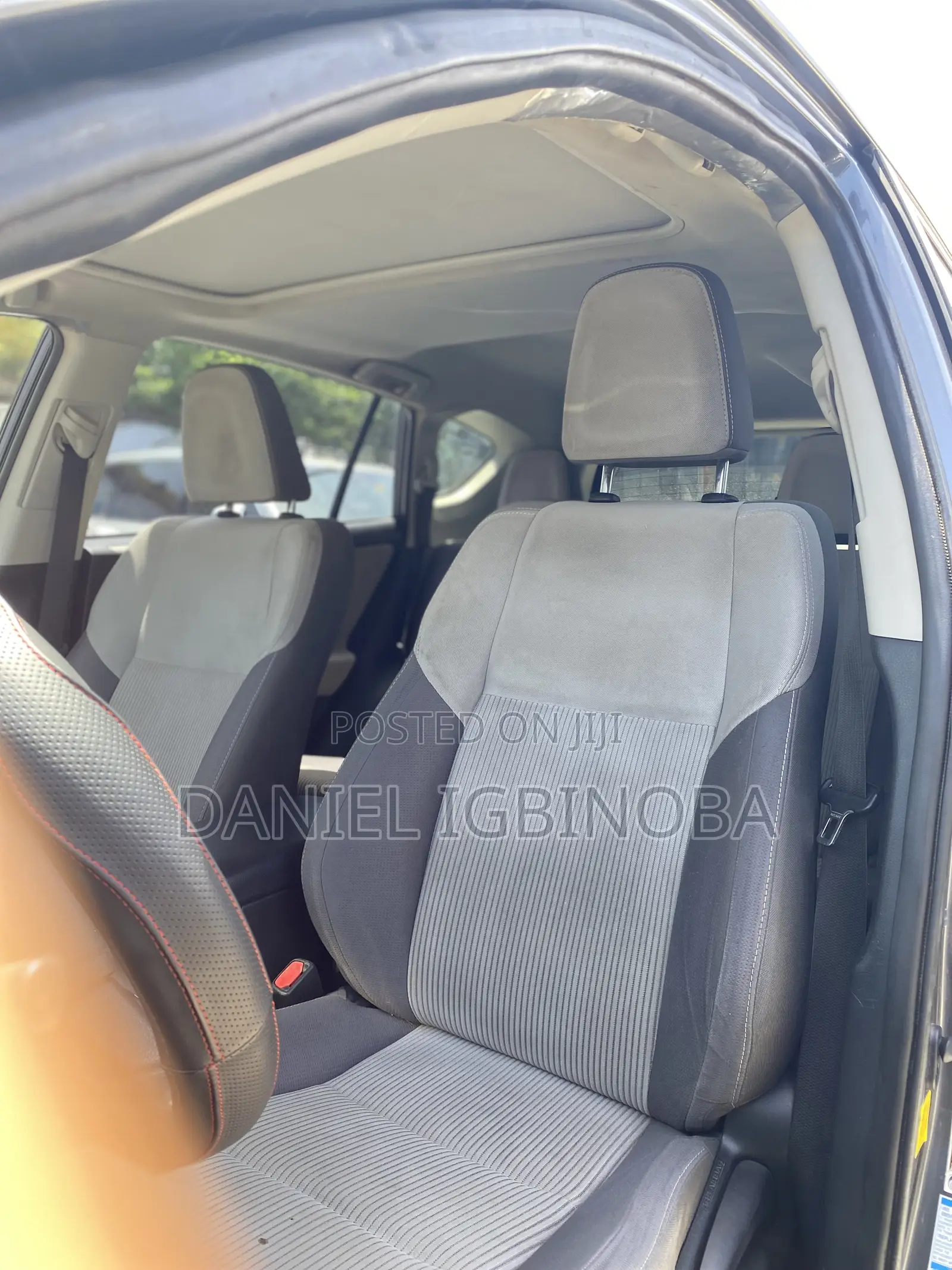 Toyota RAV4 XLE AWD (2.5L 4cyl 6A) 2016 Gray