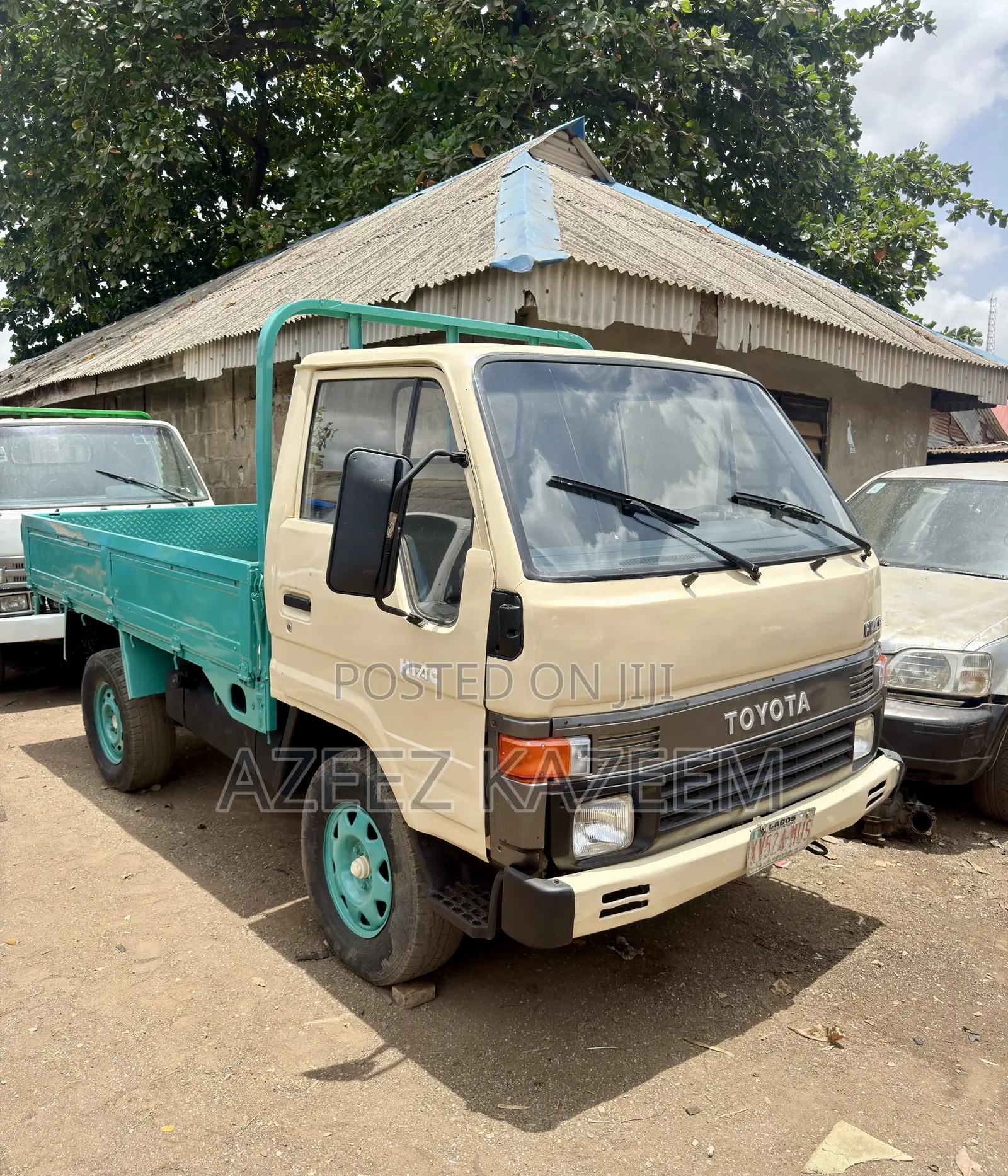 Toyota Dyna 100 Old Model 98