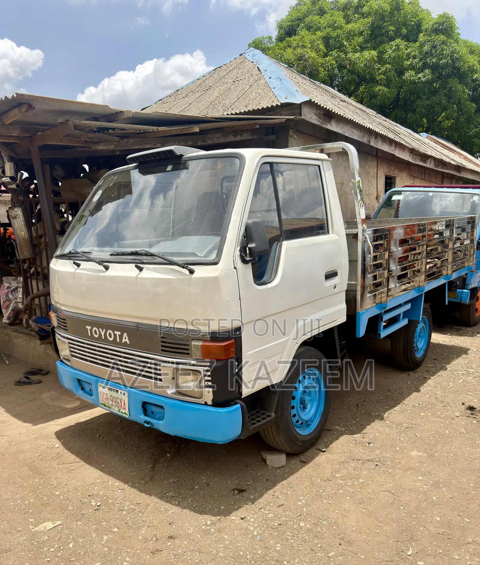 Toyota Dyna 100 Dropped Sided Open Body