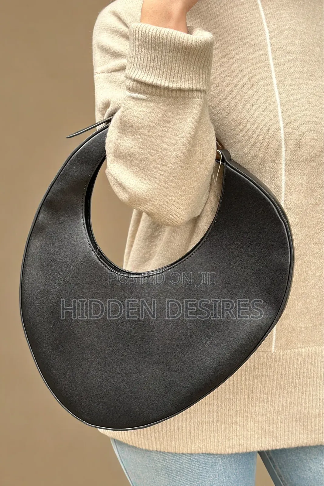 Tessa Cresent Shaped Handbag - Black