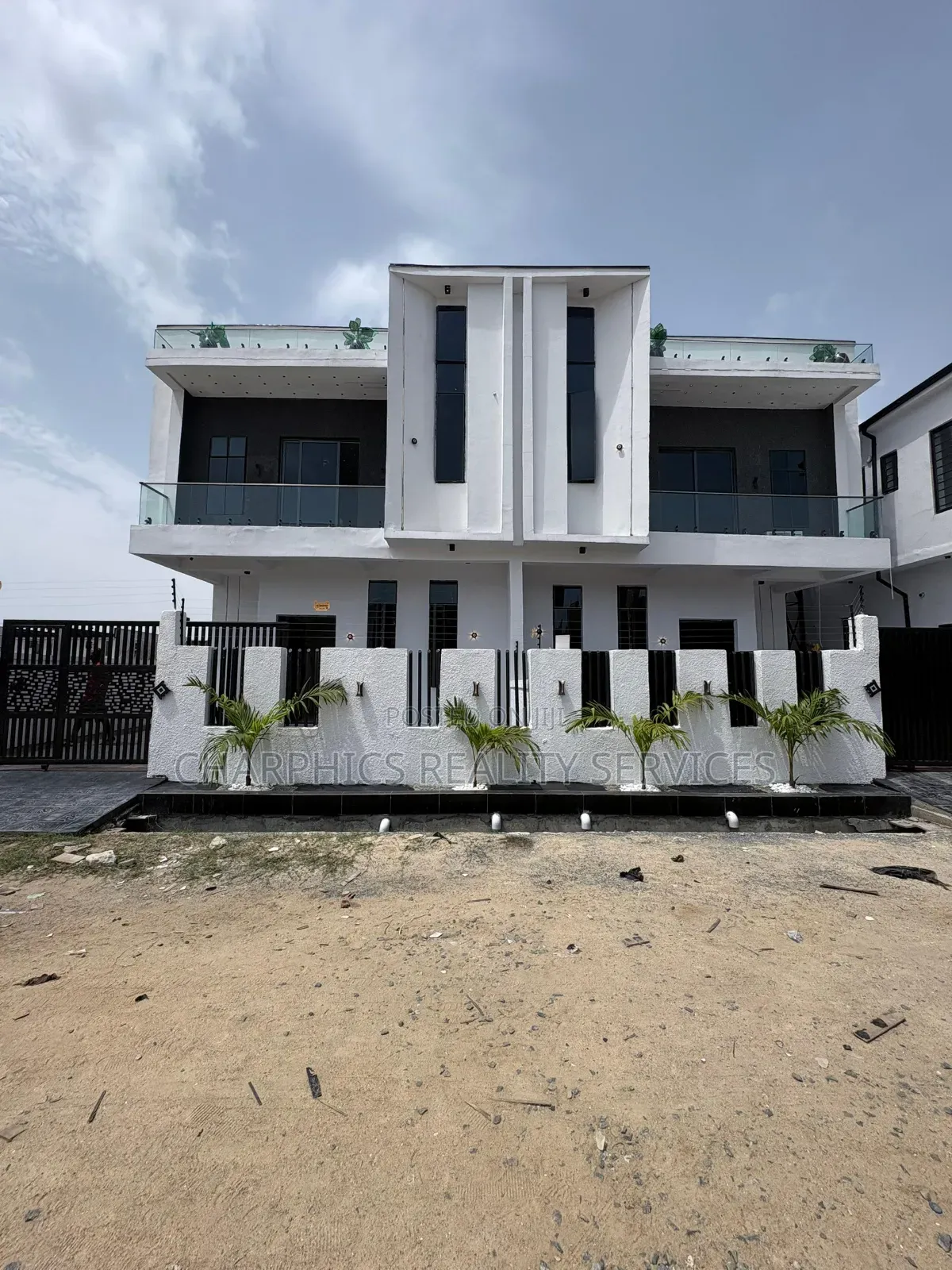 4bdrm Duplex in Off Lekki-Epe Expressway for sale