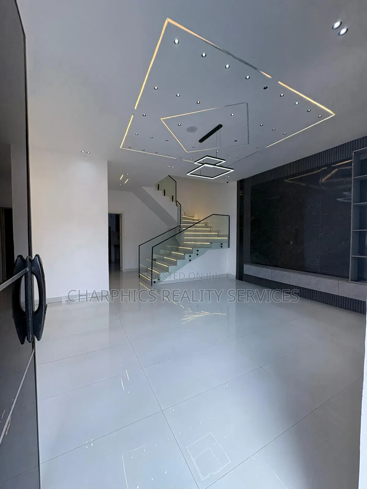 4bdrm Duplex in Off Lekki-Epe Expressway for sale