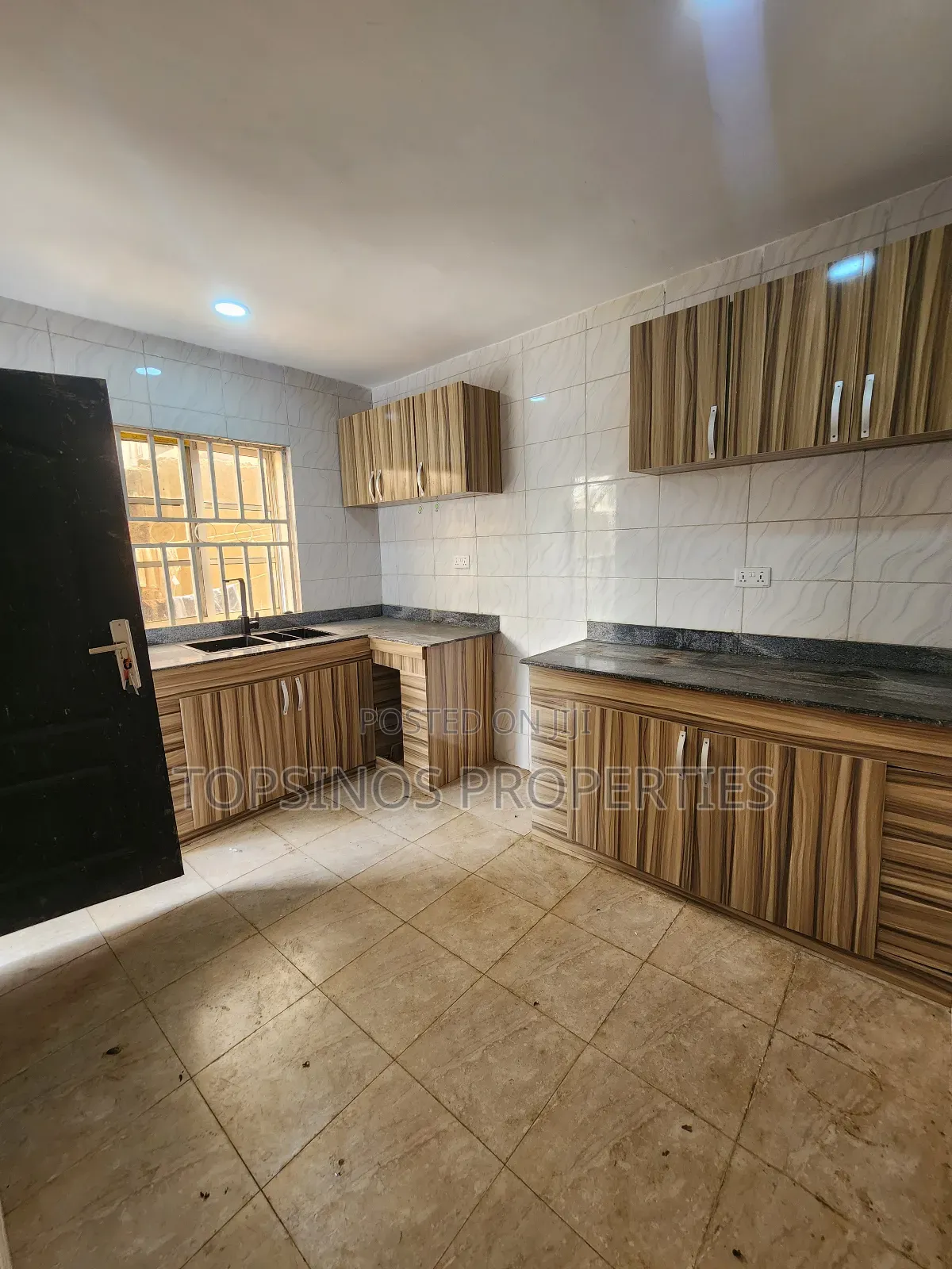 2bdrm Block of Flats in Dawaki for rent