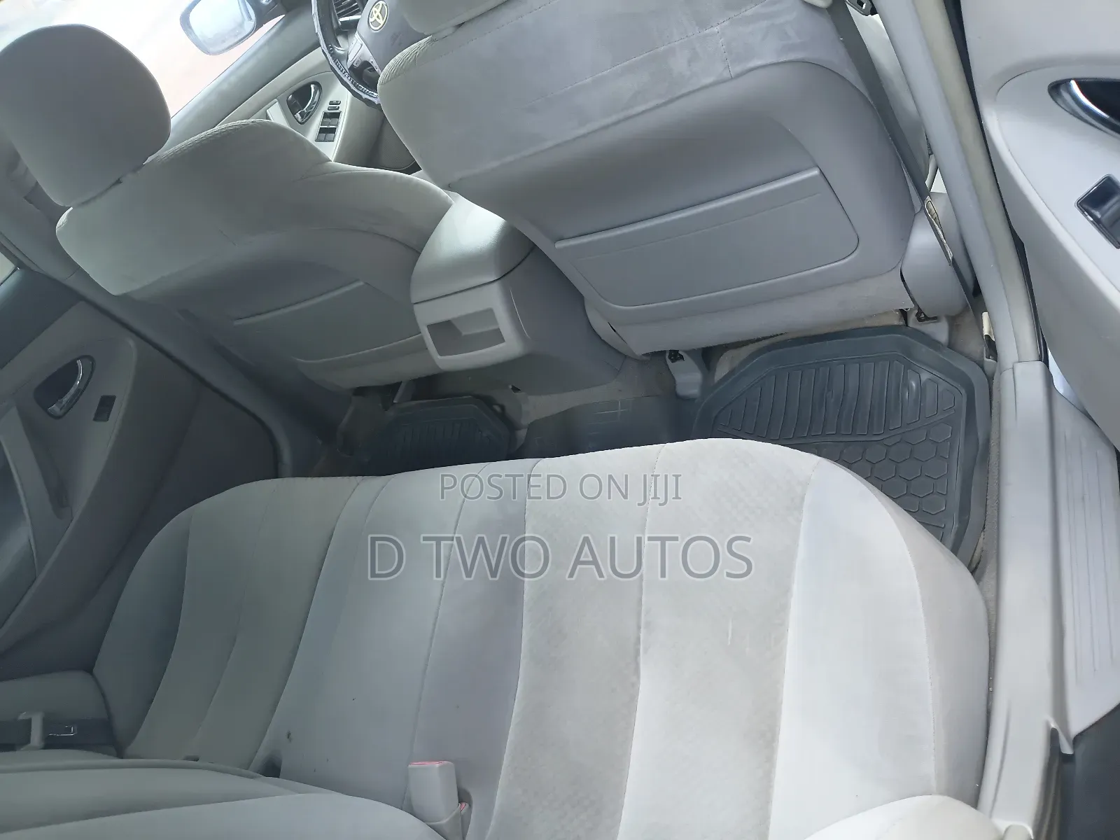 Toyota Camry LE 4dr Sedan (2.4L 4cyl 5A) 2008 Gray