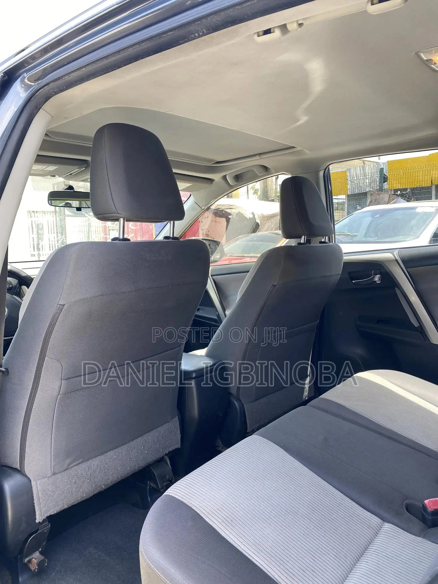 Toyota RAV4 XLE AWD (2.5L 4cyl 6A) 2016 Gray