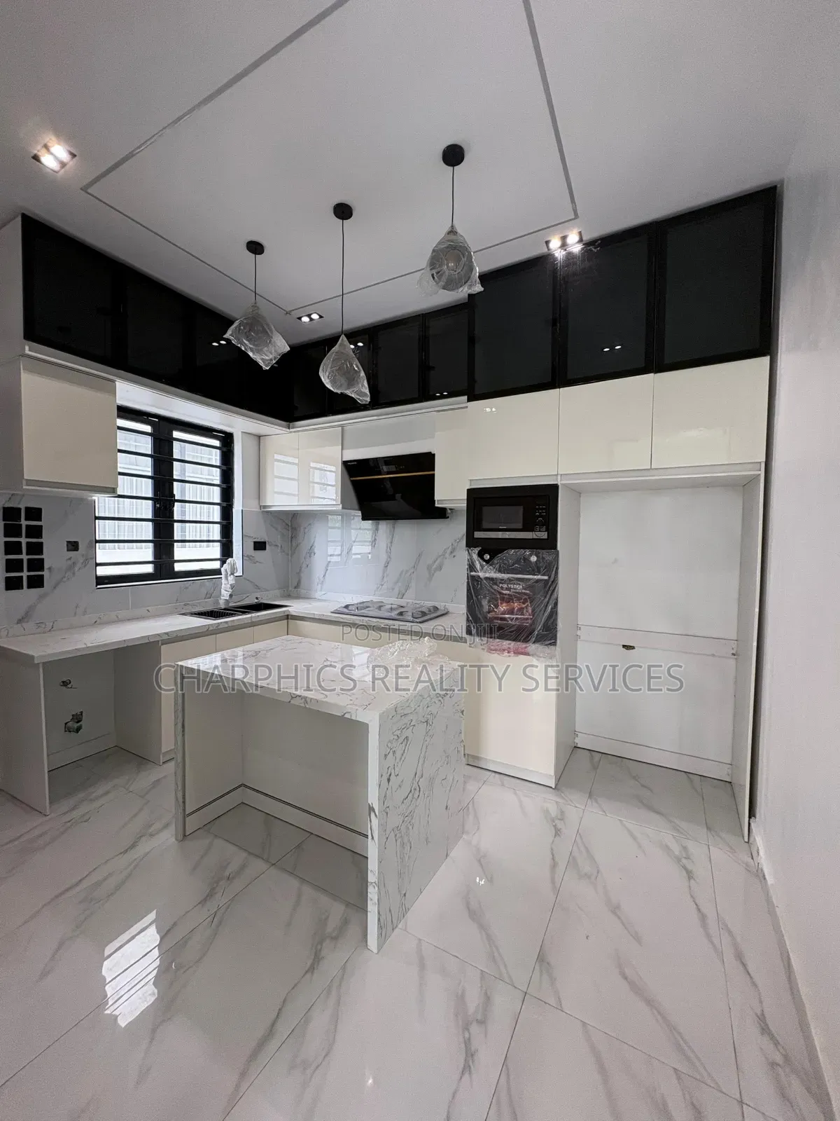 4bdrm Duplex in Off Lekki-Epe Expressway for sale