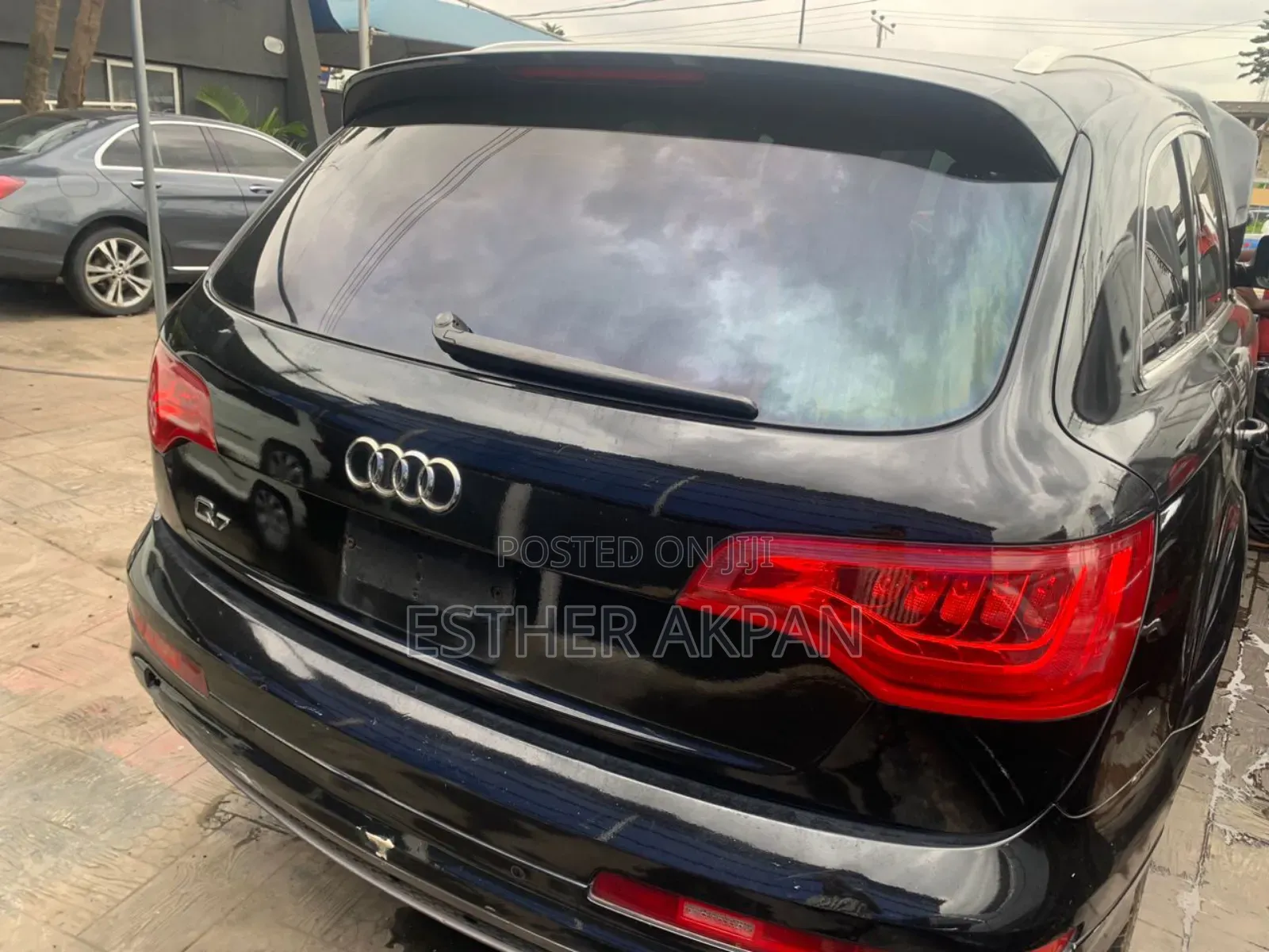 Audi Q7 2012 Black