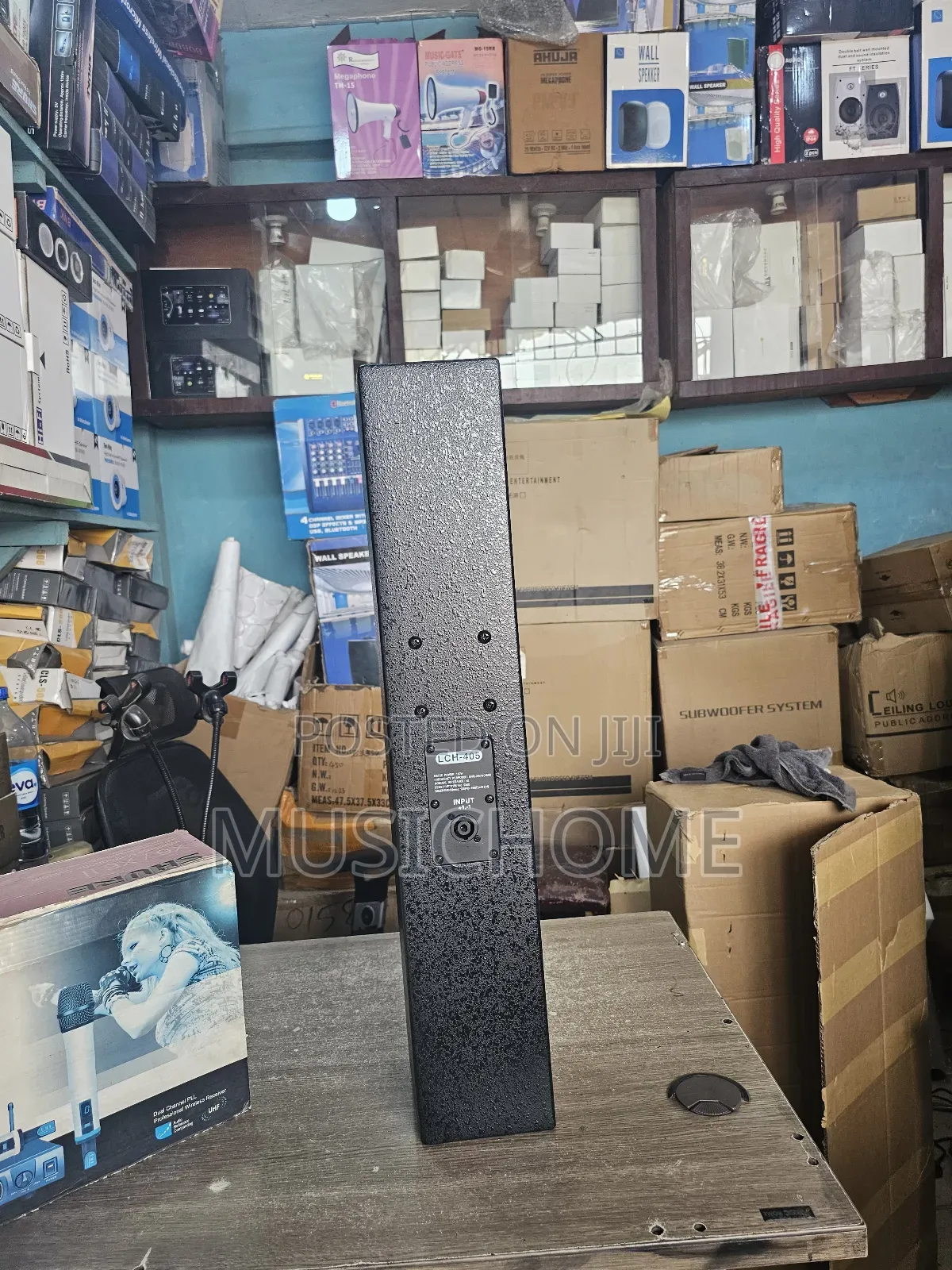 Professional Column Speaker for Powerful Sound Output With Wall Hanger