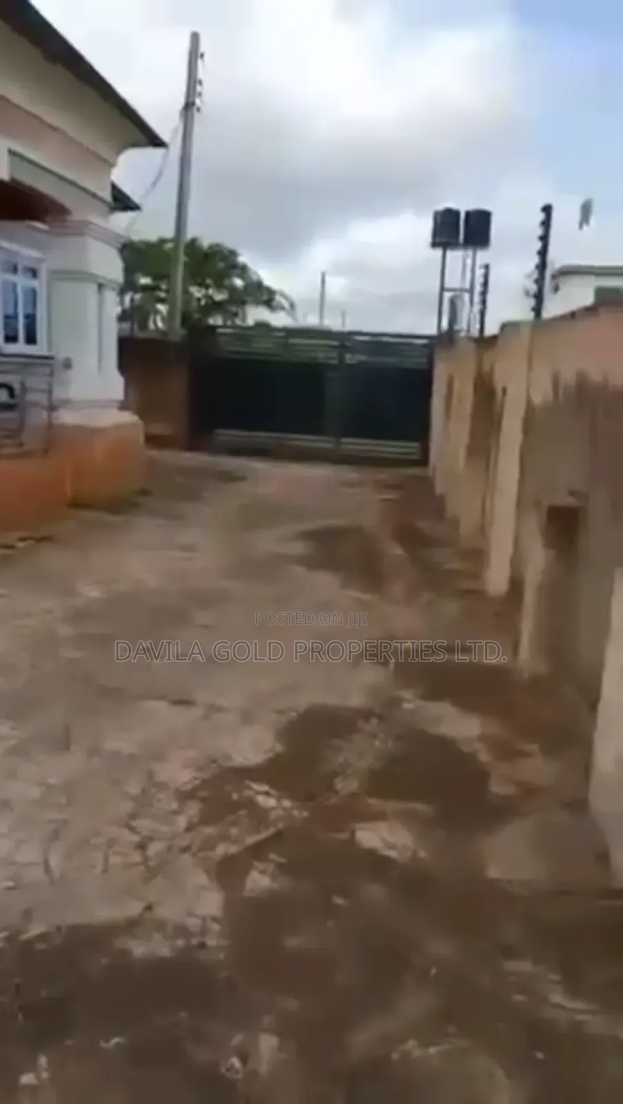 6bdrm Block of Flats in Benin City for sale