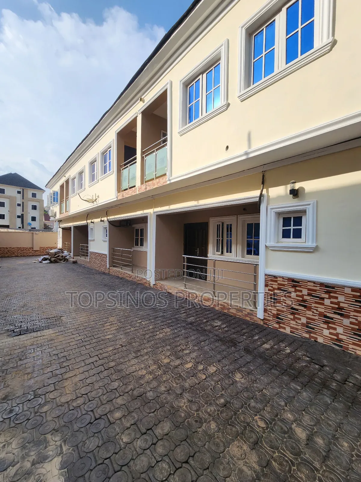 2bdrm Duplex in Dawaki for rent
