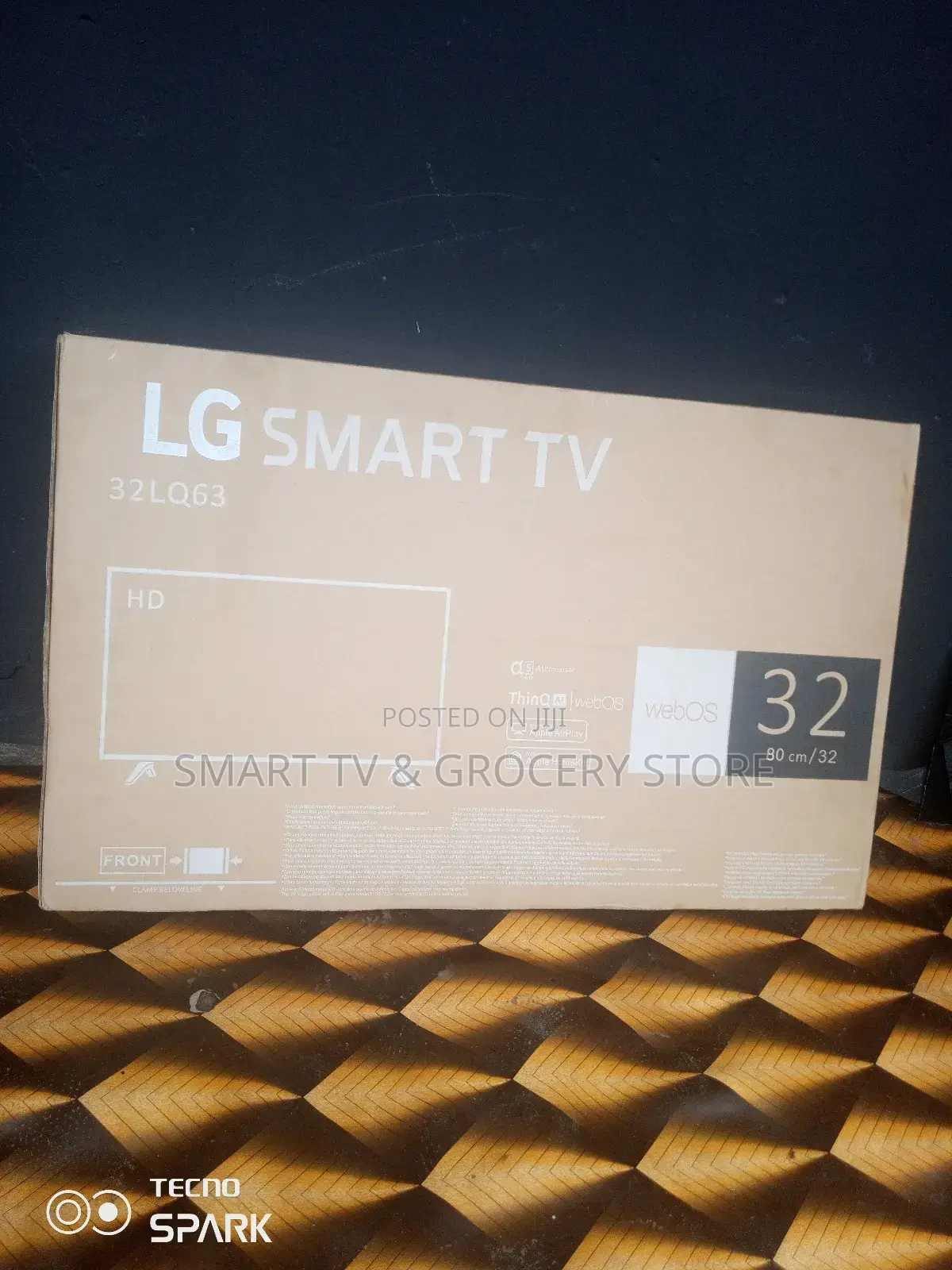 32 Inches Lg With Building Streaming