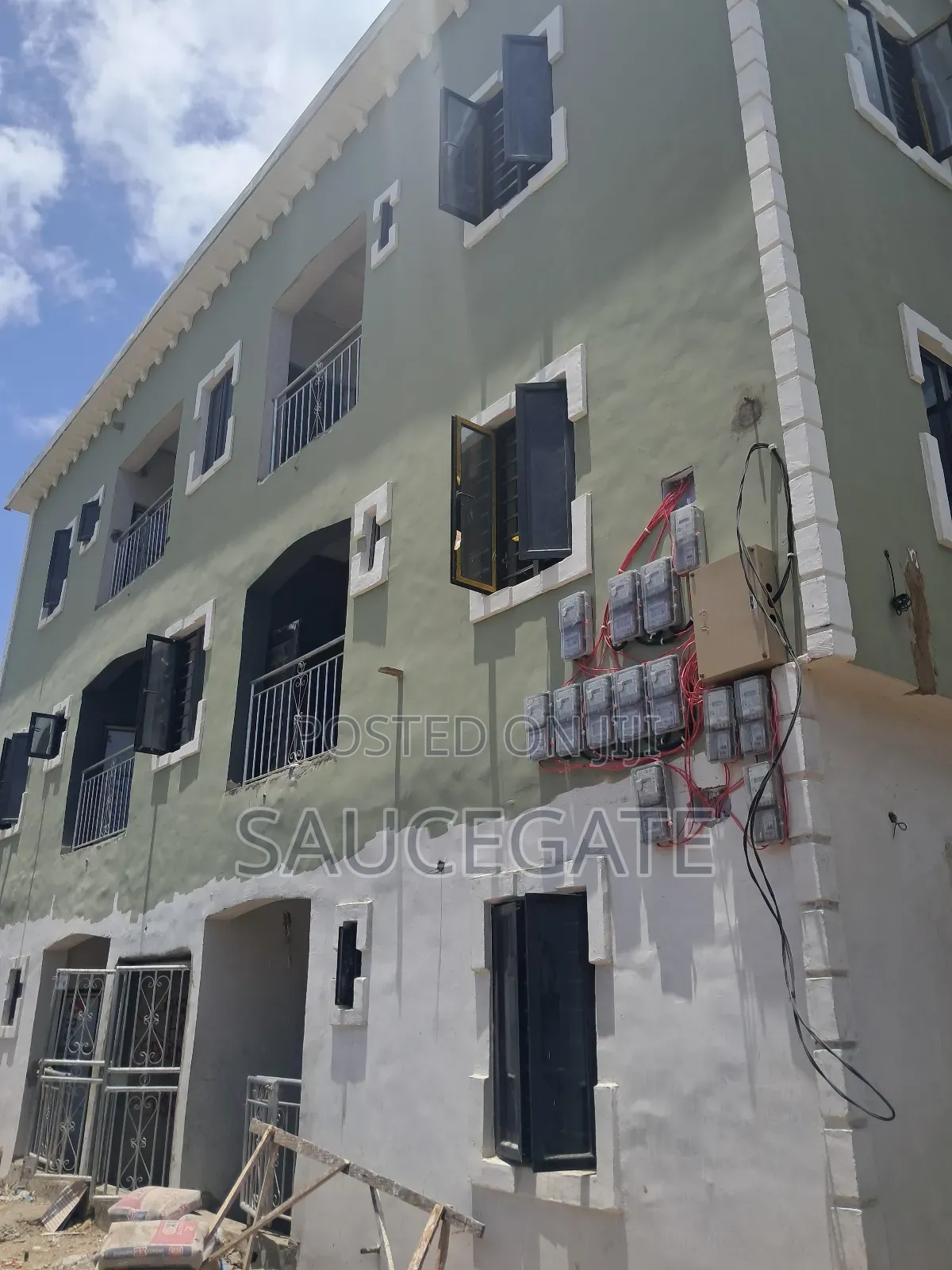 Mini Flat in Abuleado for rent