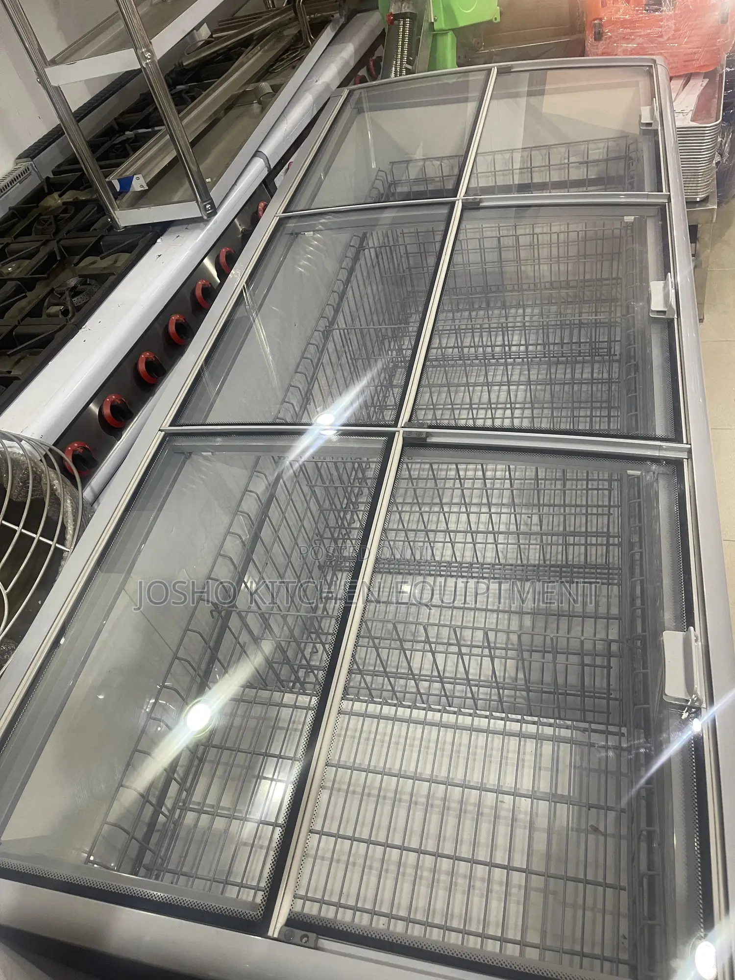 Island Display Freezer