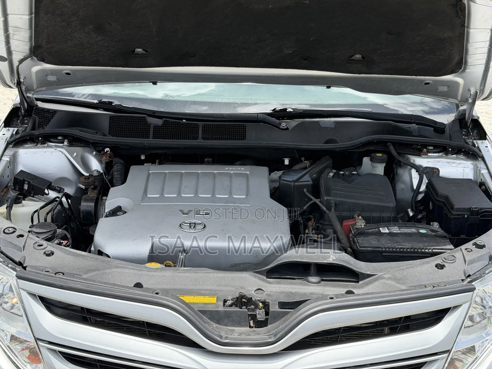 Toyota Venza AWD 2010 Silver