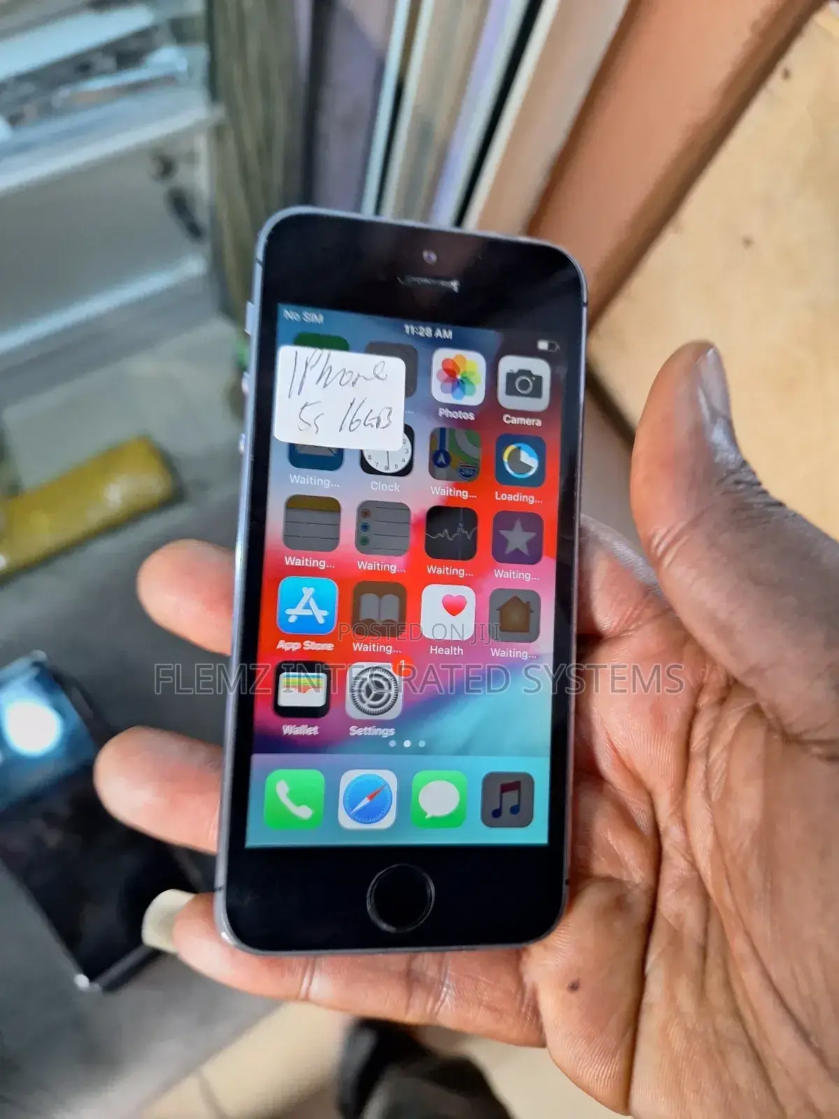 Apple iPhone 5s 16 GB Gray