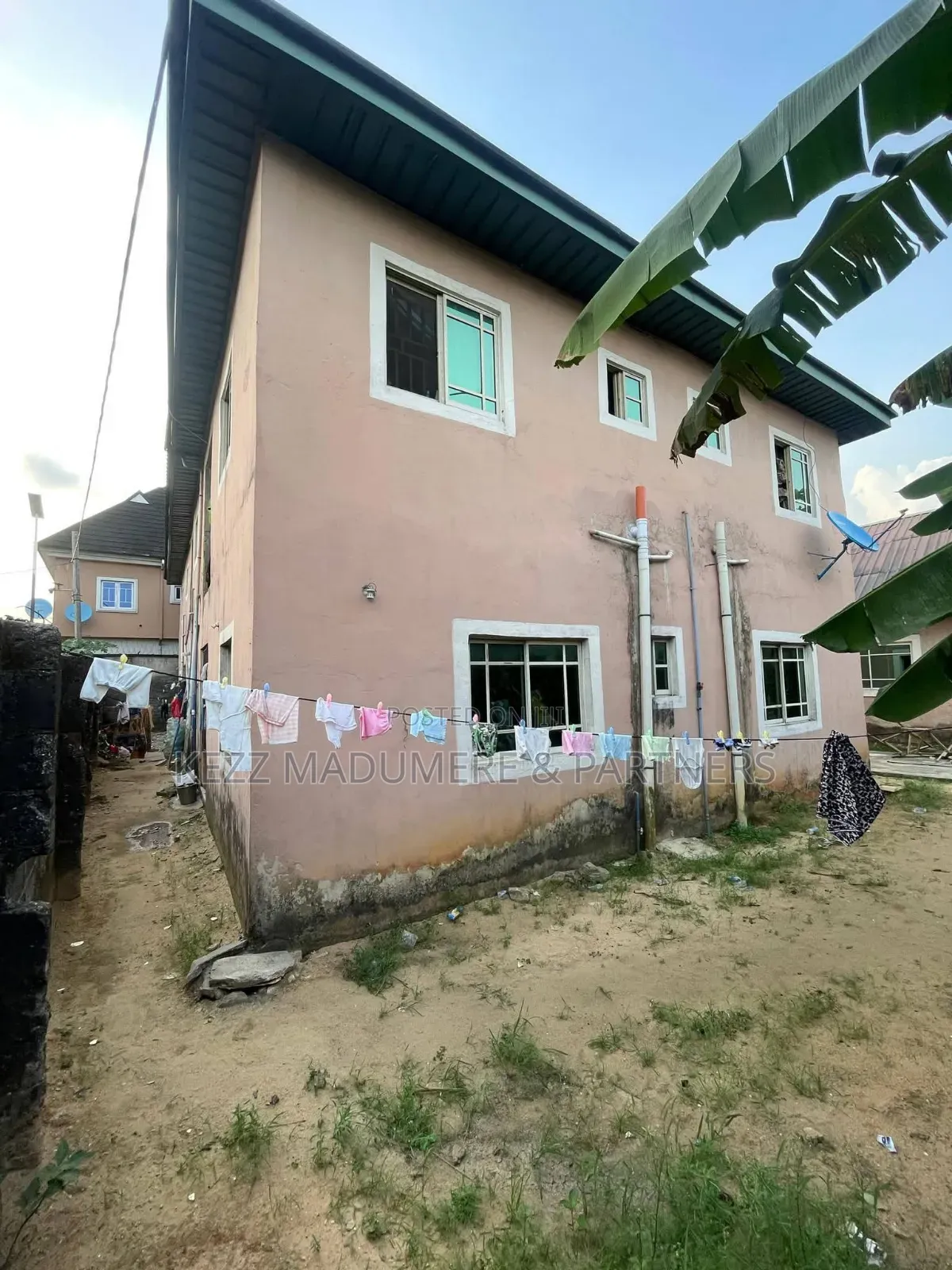 11bdrm Block of Flats in Eneka, Port, Obio-Akpor for sale