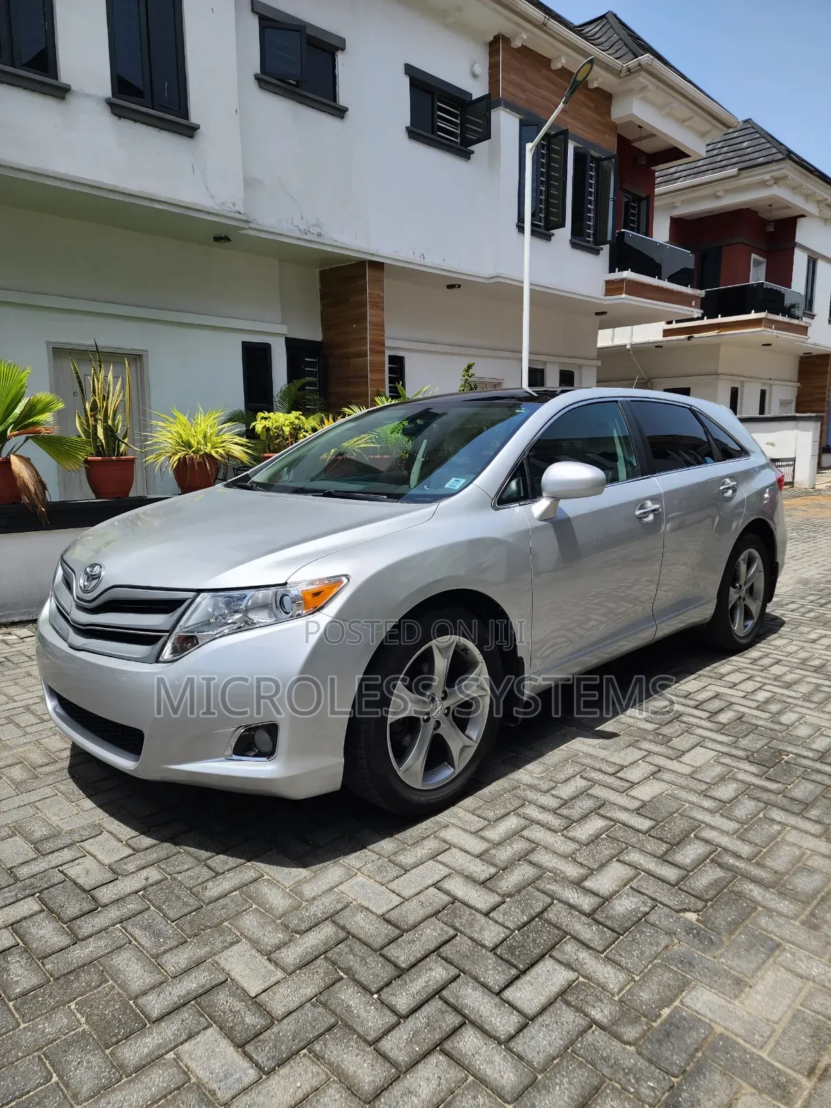 Toyota Venza 2010 Silver