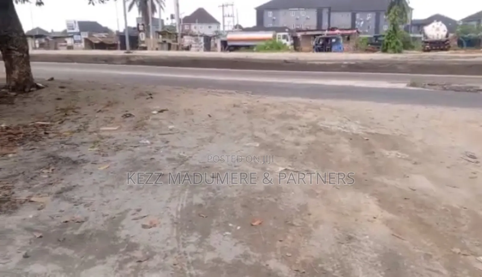 For Sale : 6 Plots Major Obirikwere Flyover New Airport Road, Ph